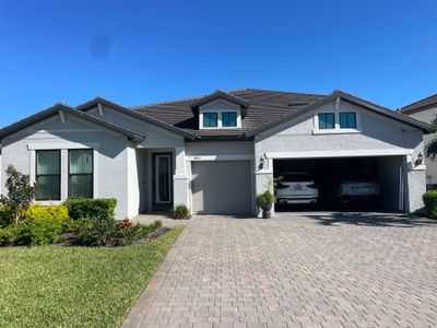 Black Seamless Gutters in Fort Myers FL