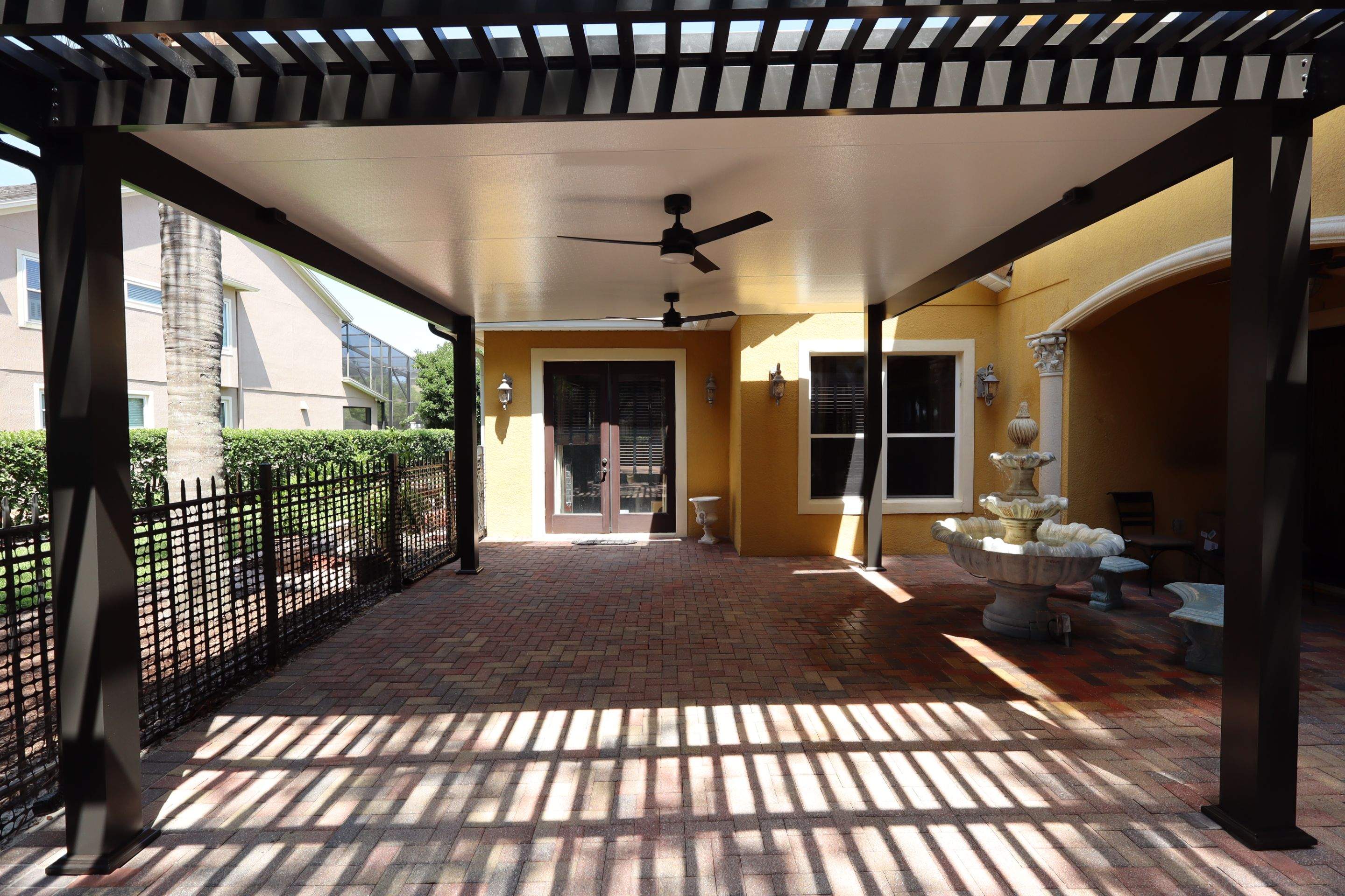 Aluminun patio cover and Pergola using Aluminum by Orlando pergolas