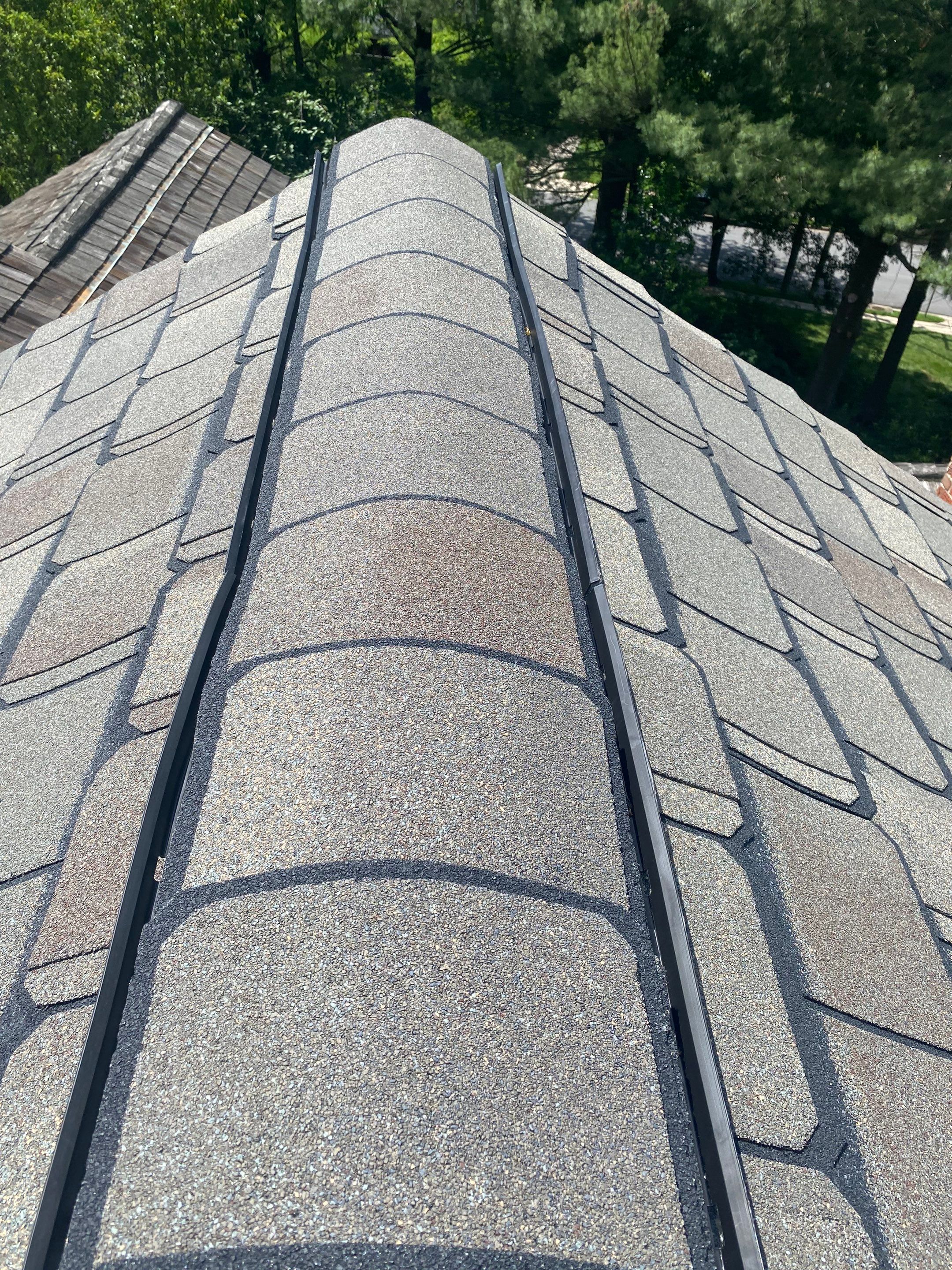 Arlington: CertainTeed Grand Manor Designer Shingles in Weathered Wood by RM Banning, Inc.