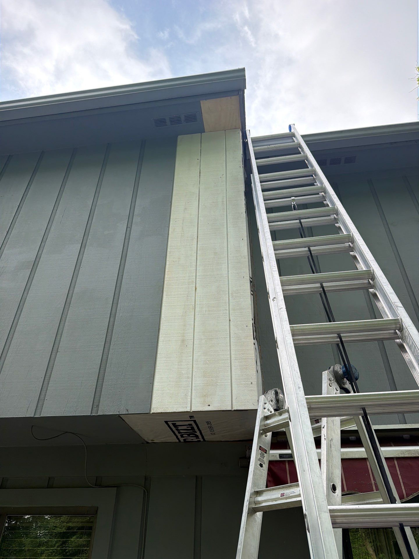 Roof Replacement using Owens Corning Tru Definitions by 180 Contractors
