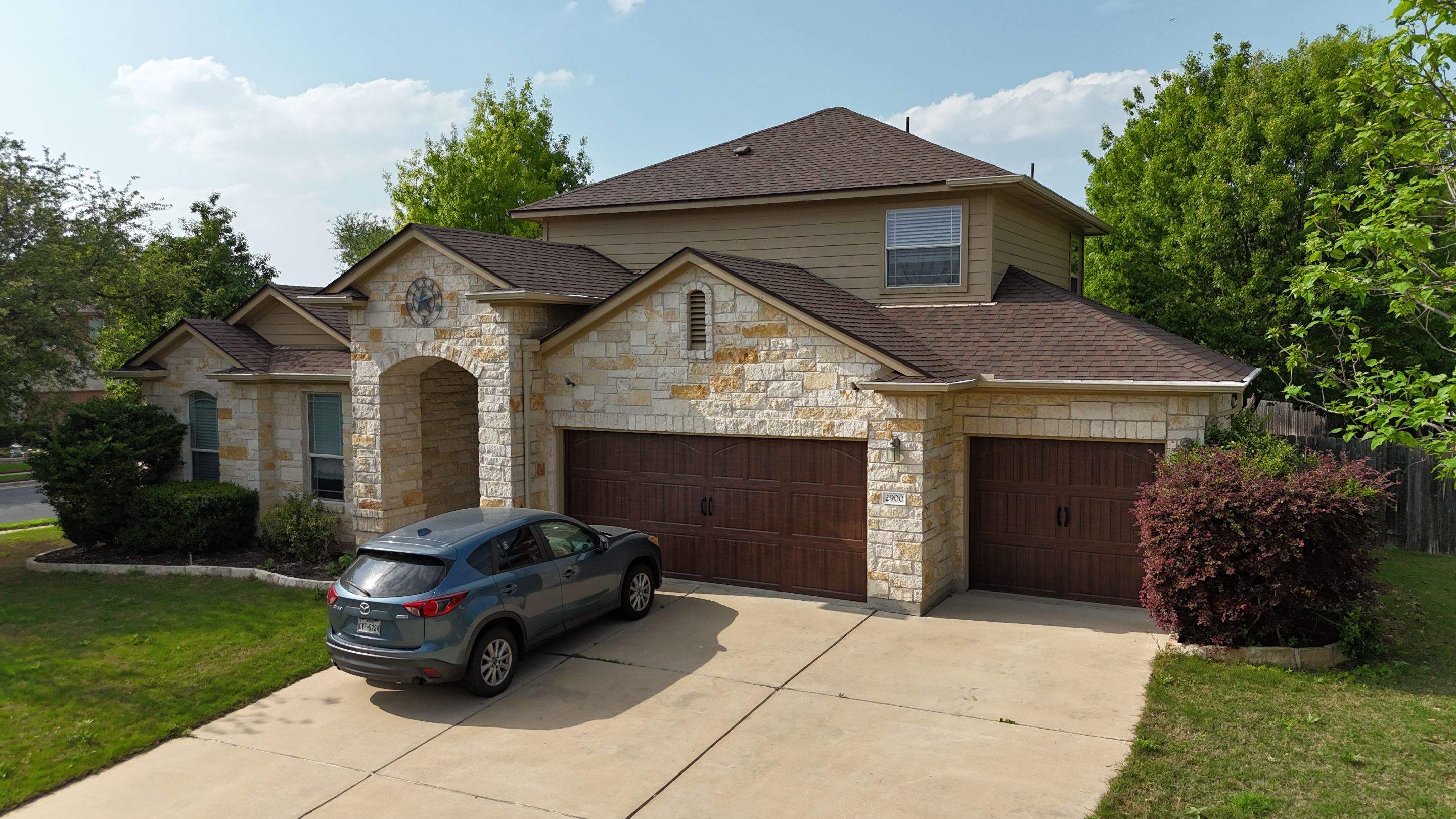 Heather Blend - Certainteed Landmark Pro Max Def by RoofsOnly.com