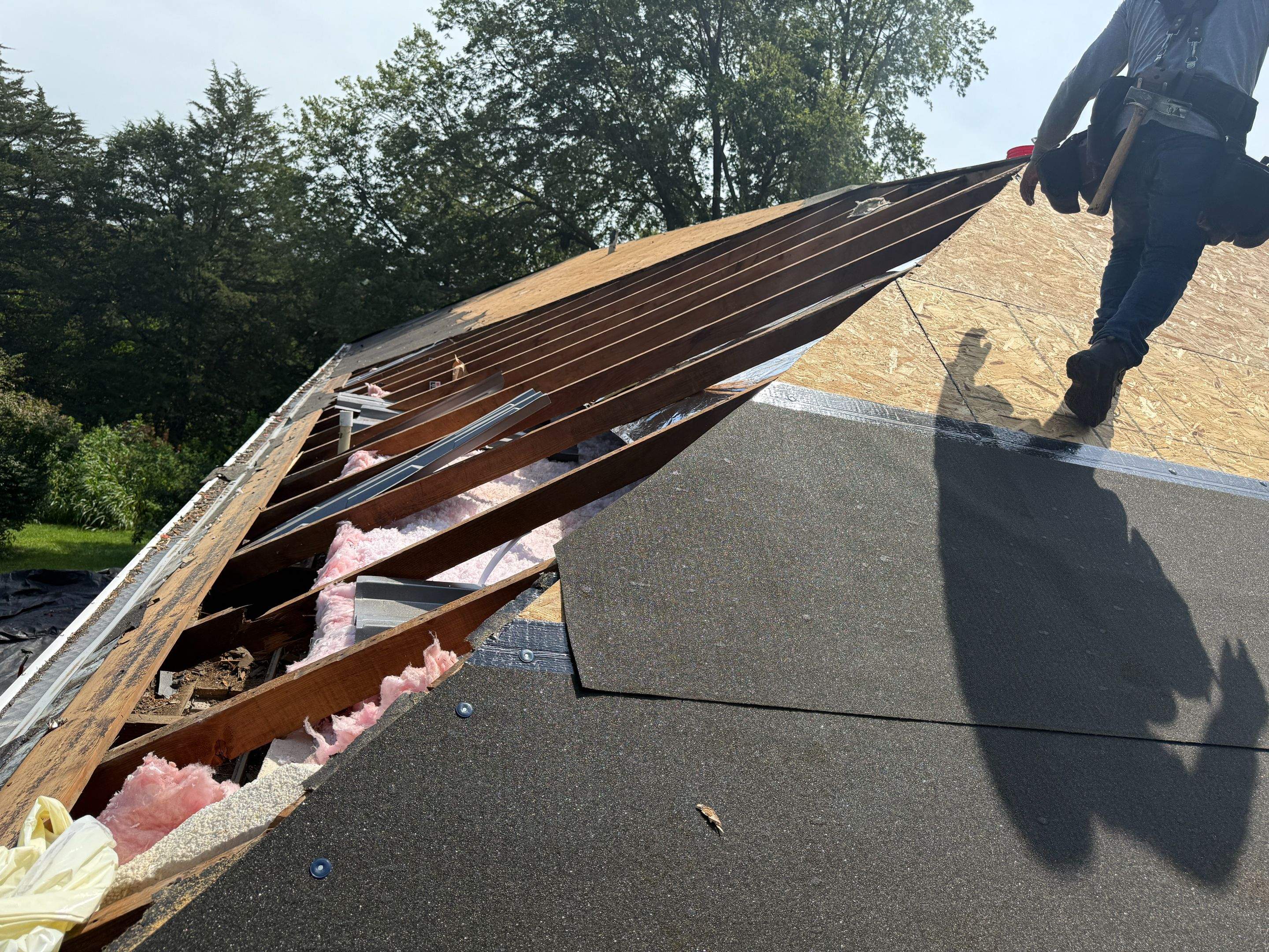 Asphalt Shingle and EPDM Membrane Roof Installation in Mineola by Star Home