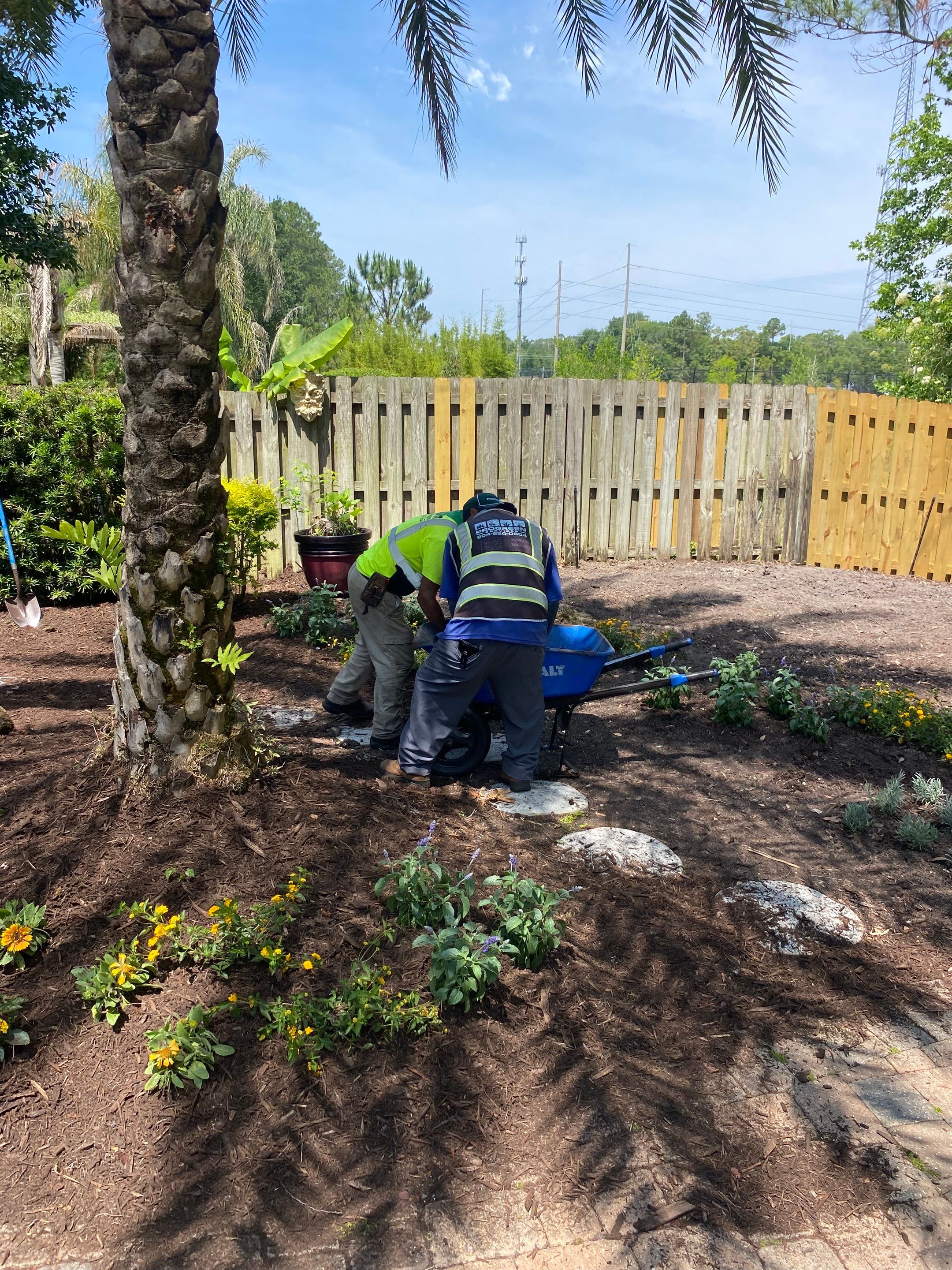 Deerwood Resident | Bed Design & Install by ProGreen Services