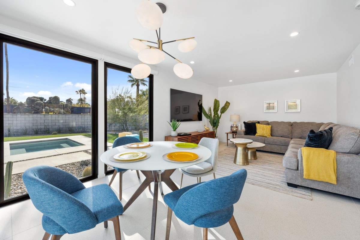 Palm Springs Midcentury Modern Home by One Stop Source