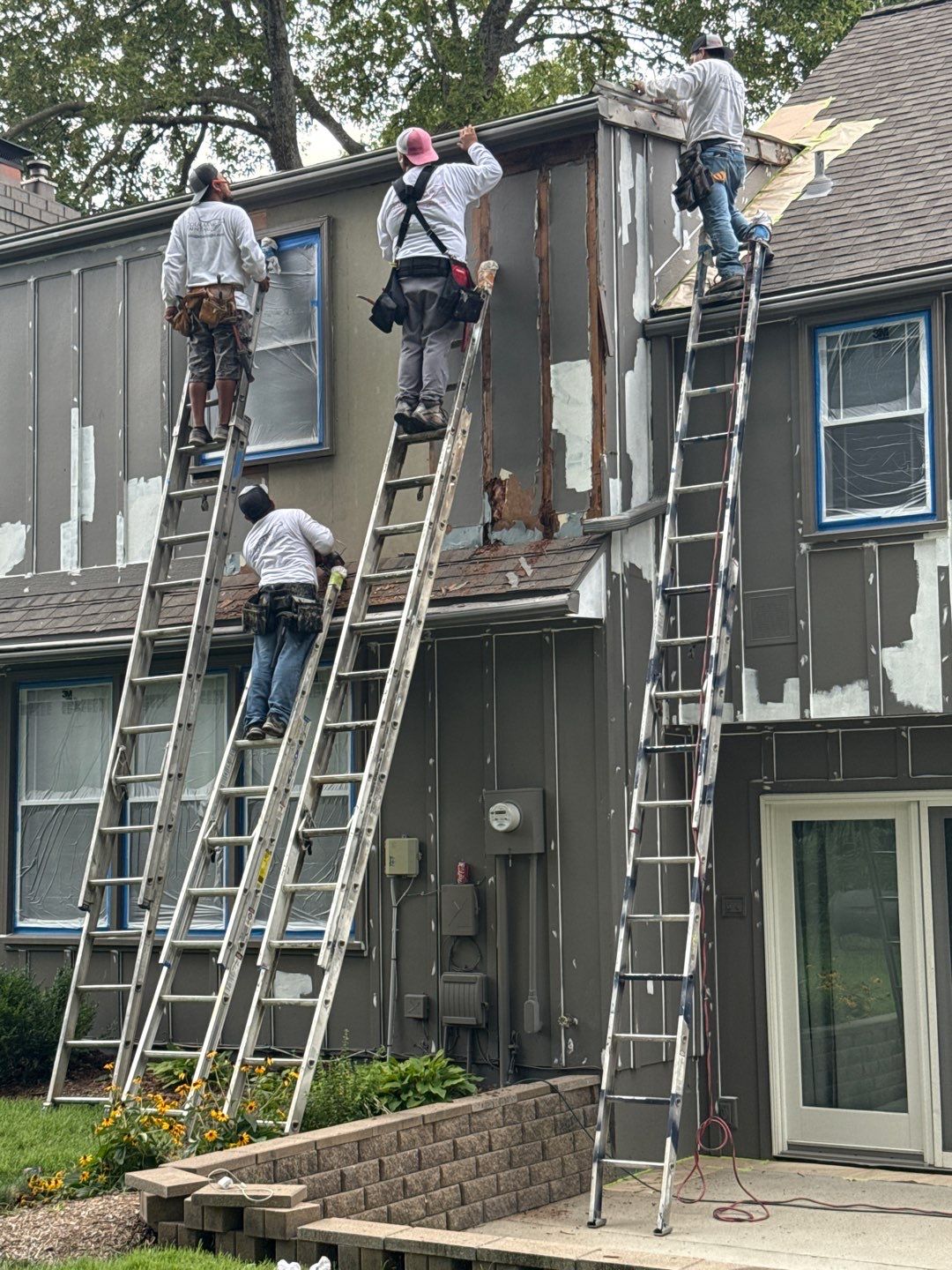Anchors Aweigh in Overland Park – A Bold & Beautiful Home Makeover by Cougar Painting