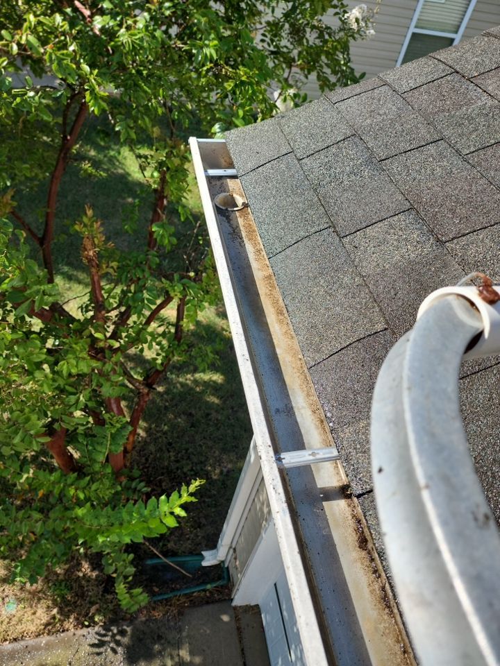 House Wash using cleaner by Power Wash Masters LLC