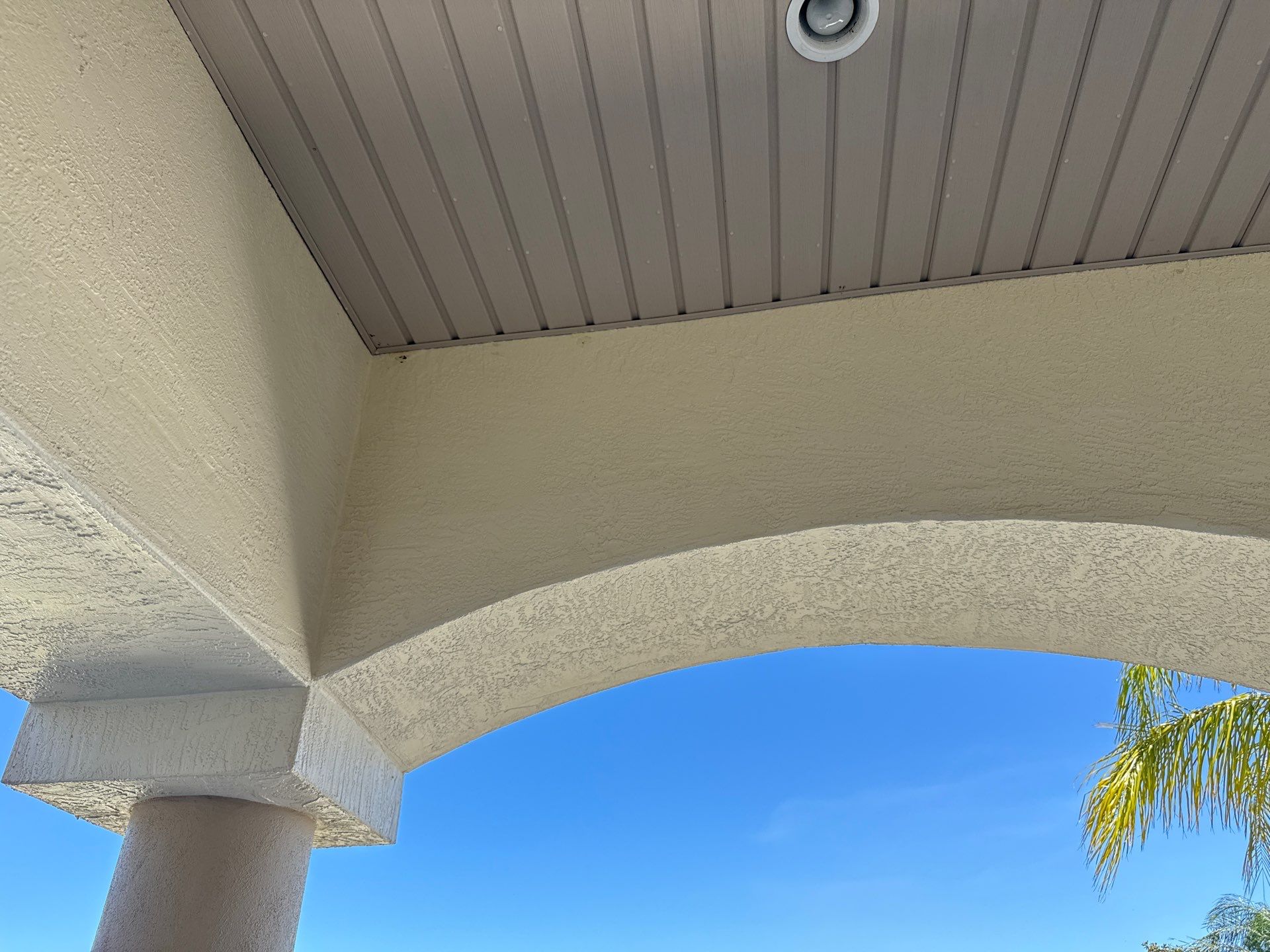 House Wash, Paver Pool Deck & Screen Enclosure Cleaning in Greenfield Plantation | Bradenton, FL by Sunshine AquaWash