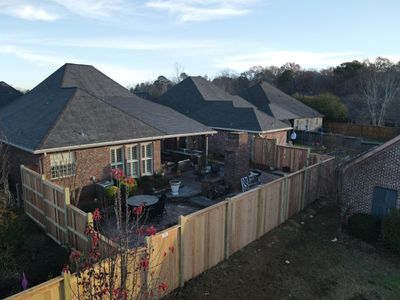 8ft Cedar Good Neighbor Fence