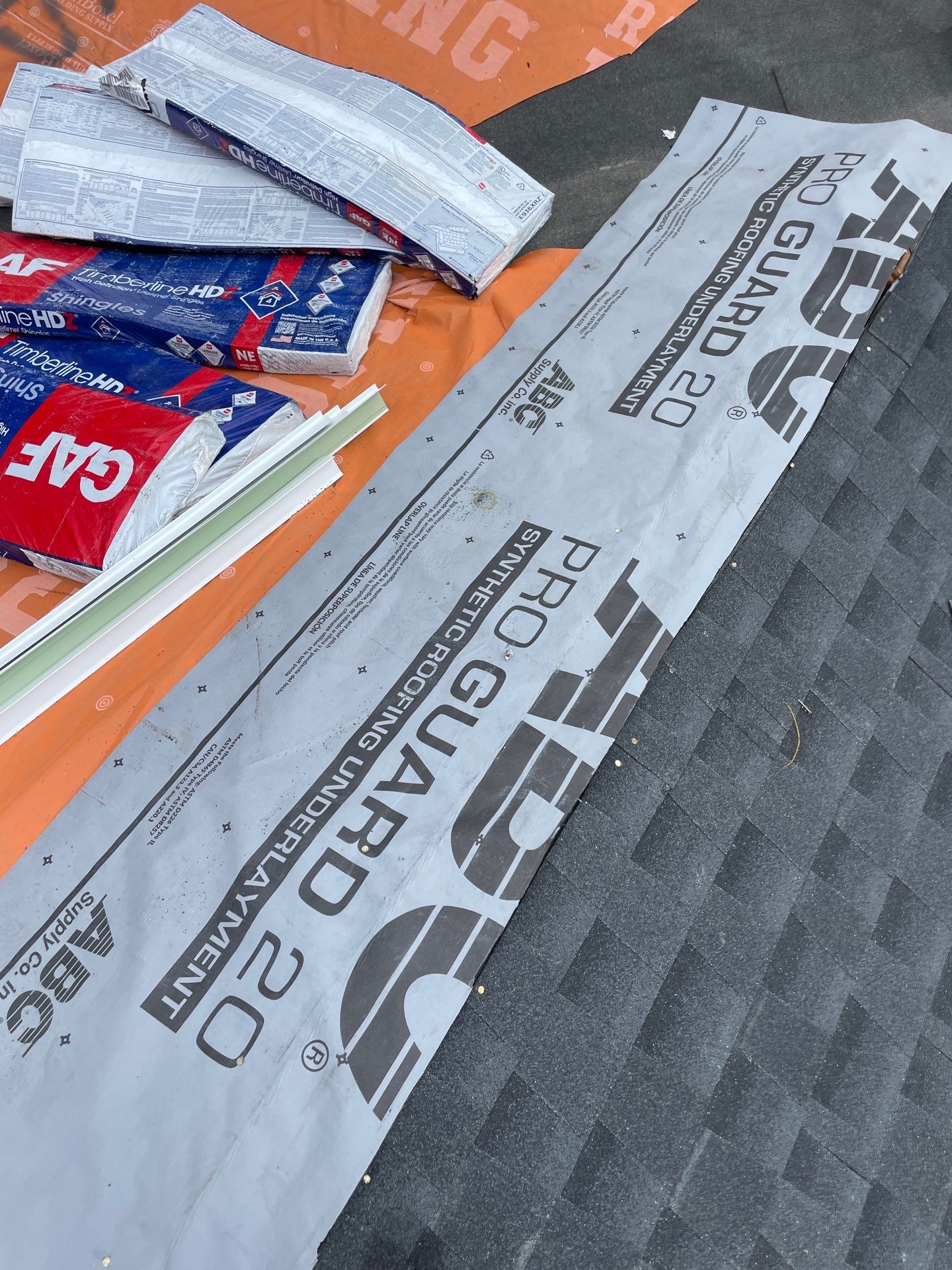 Residential Roofing Installation using GAF Timberline HDZ Charcoal by Rainstoppers Roofing