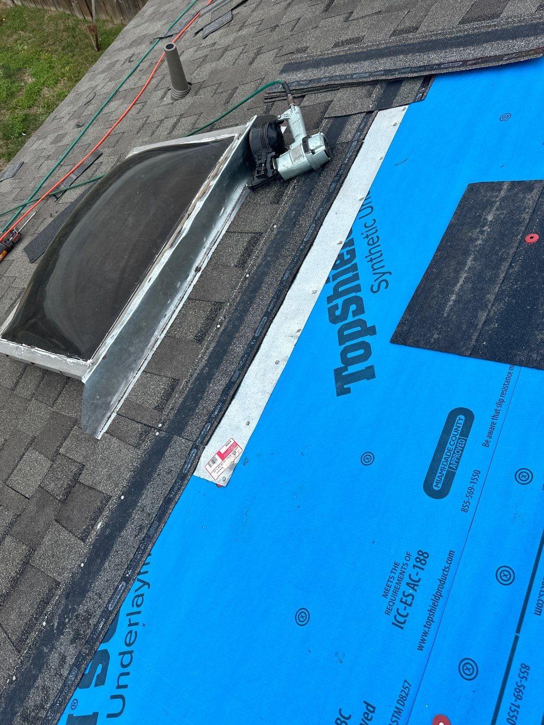 Residential Roofing Installation using Owen's Corning Duration (Lifetime) Shingles by Roof Repair Company
