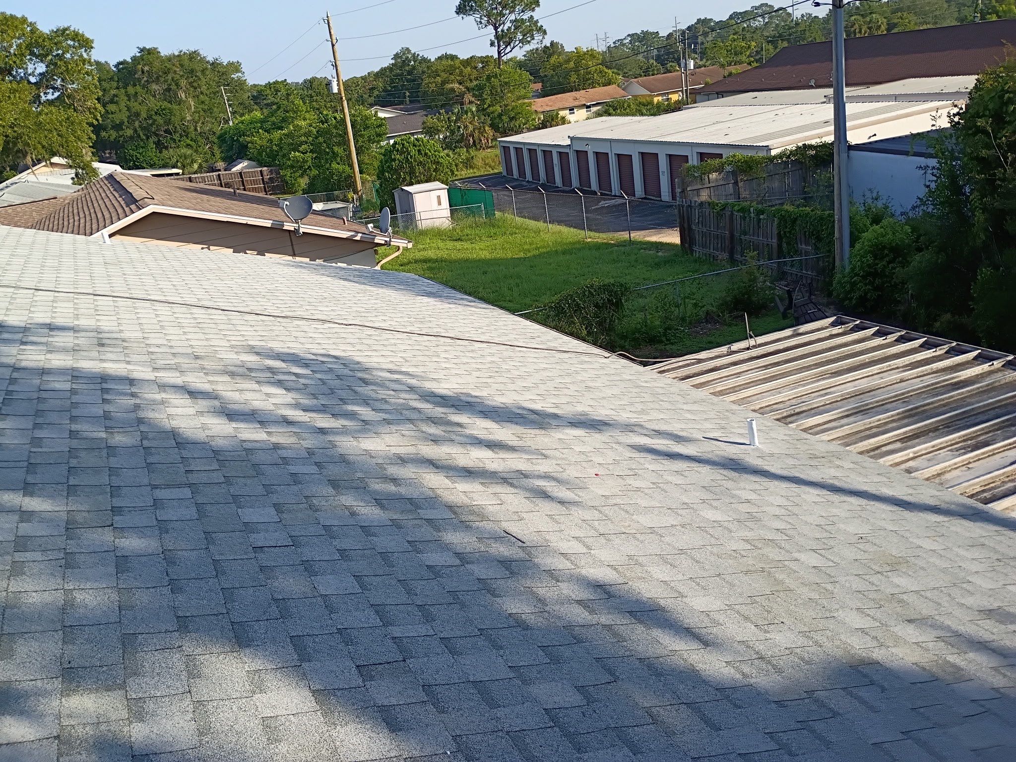 Residential Roof Installation With Atlas Pinnacle Pristine Shingles in Ocala by Pinnacle Roofing Group