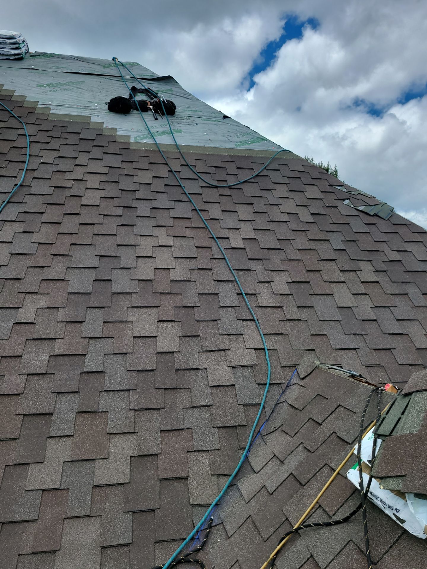 Windsor Designer Shingles  by Rhino Roofing LLC