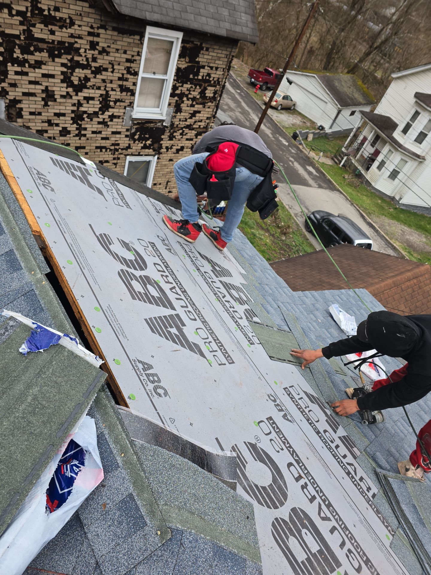 Residential Roofing Installation using GAF Timberline HDZ Biscayne Blue by Rainstoppers Roofing