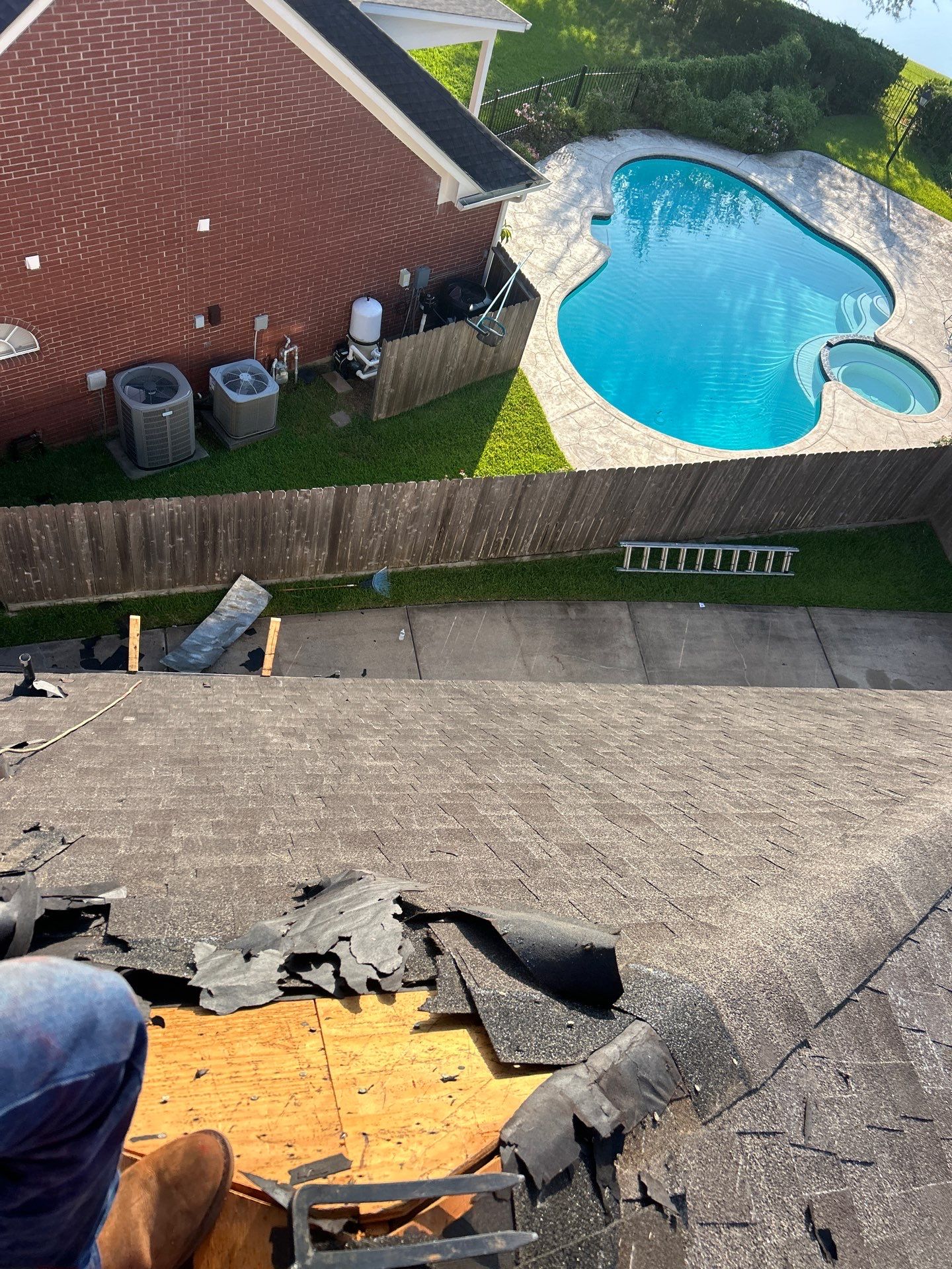 Residential Roofing Installation using Owen's Corning Duration (Lifetime) Shingles by Roof Repair Company