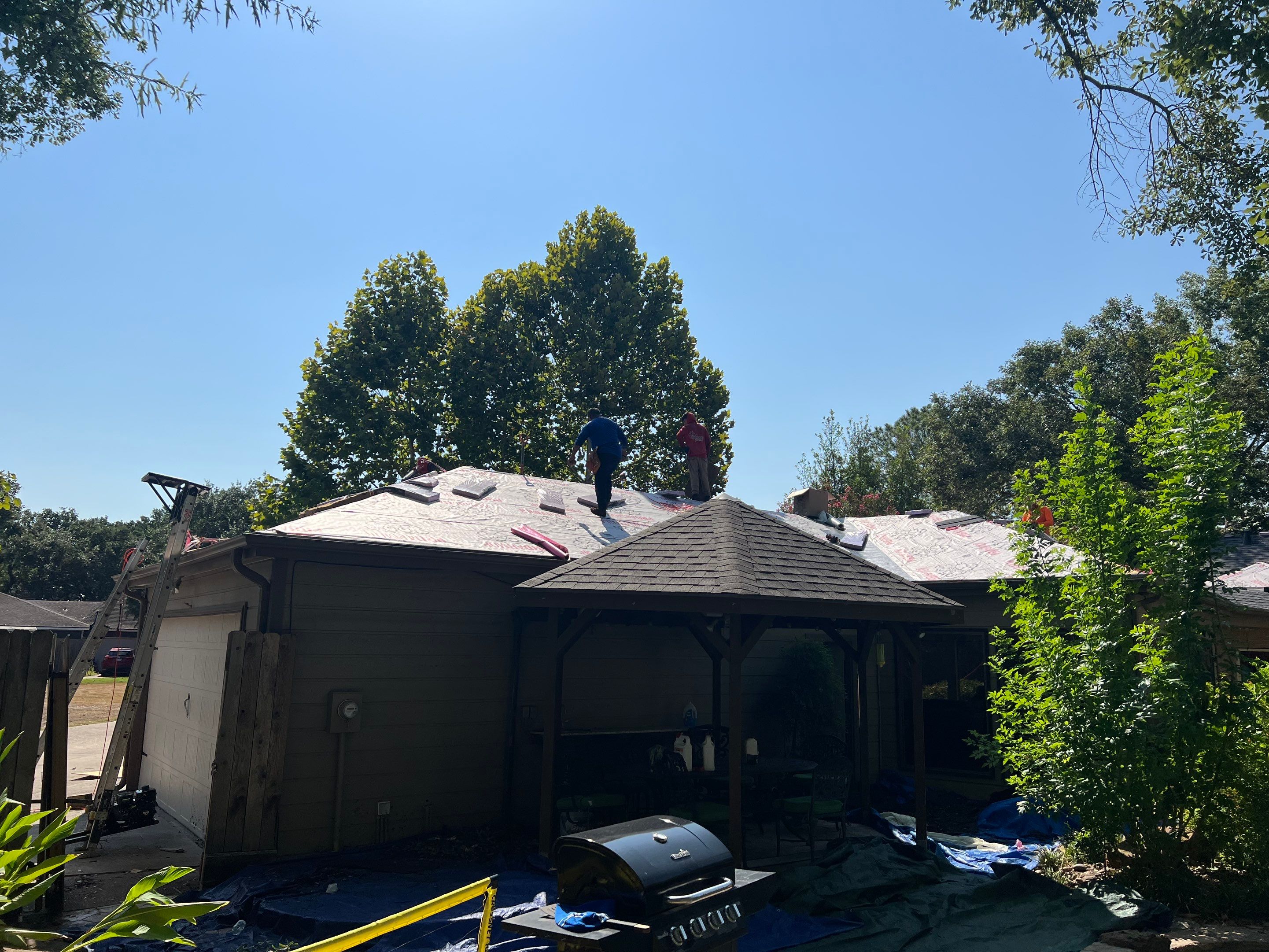 Residential Roofing Installation using Owen's Corning Duration (Lifetime) Shingles by Roof Repair Company