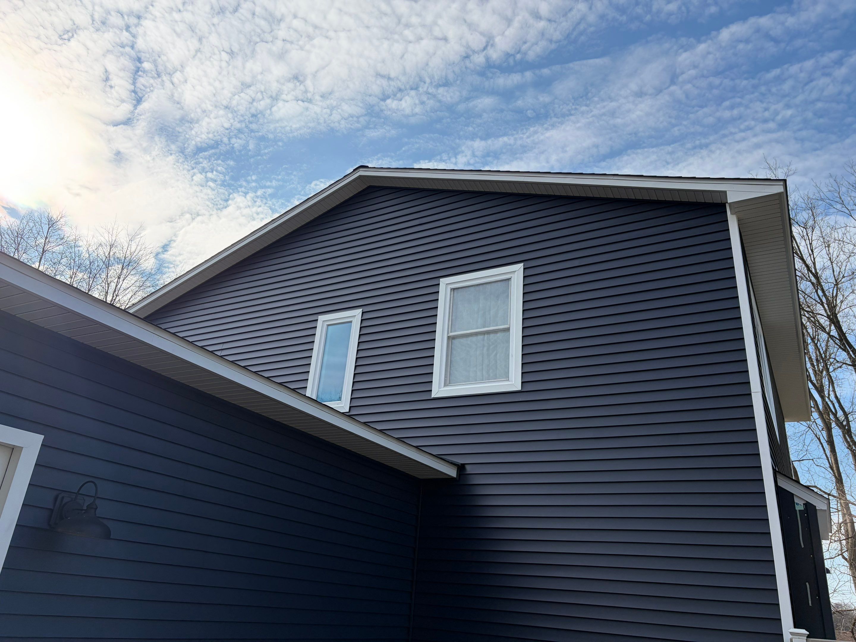 Siding Replacement using Alside Charter Oak D4.5" by 180 Contractors