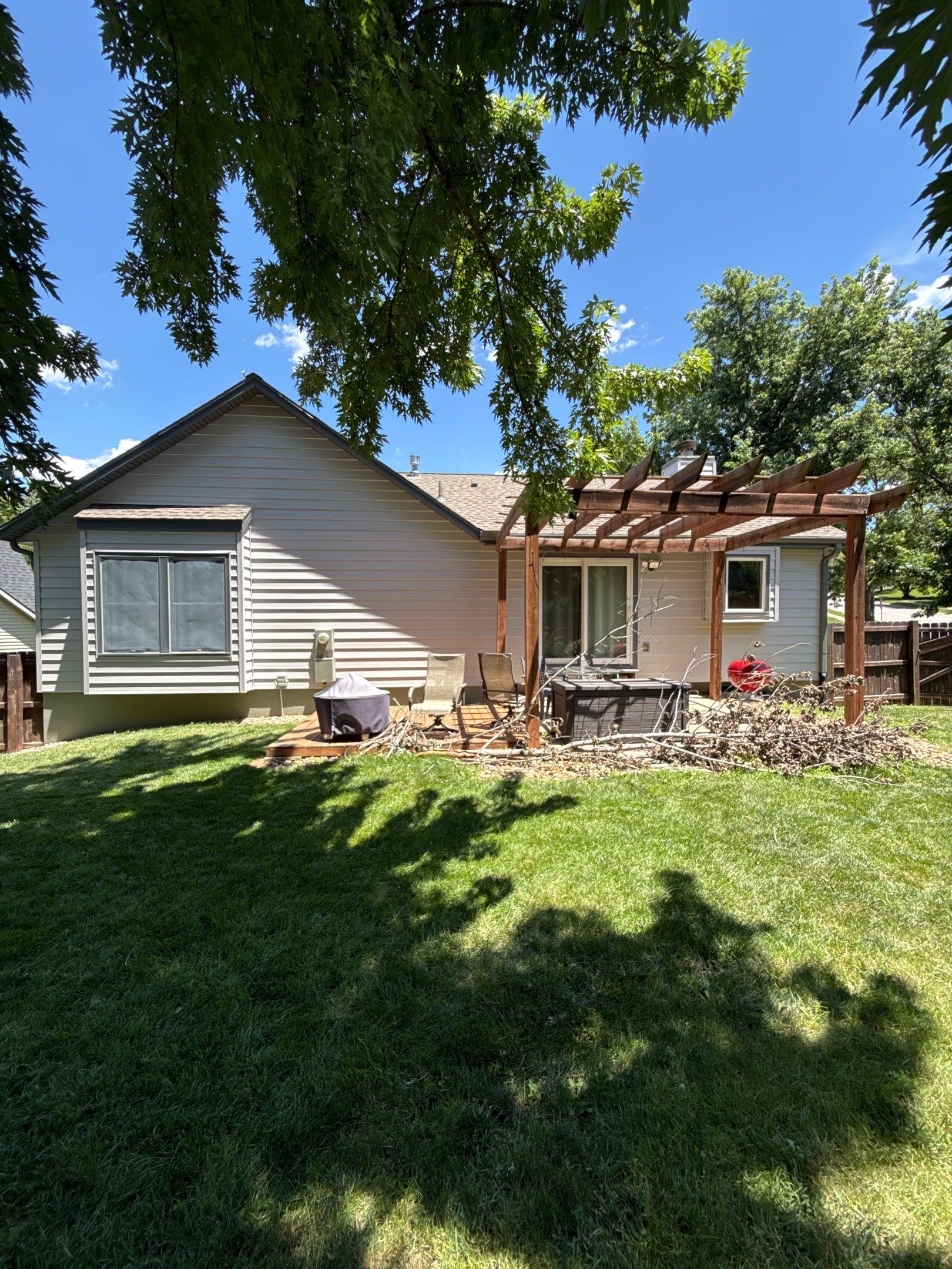 Whole-Home Craneboard Siding Replacement and Exterior Renovation in Shawnee by EEC Windows, Siding & Roofing