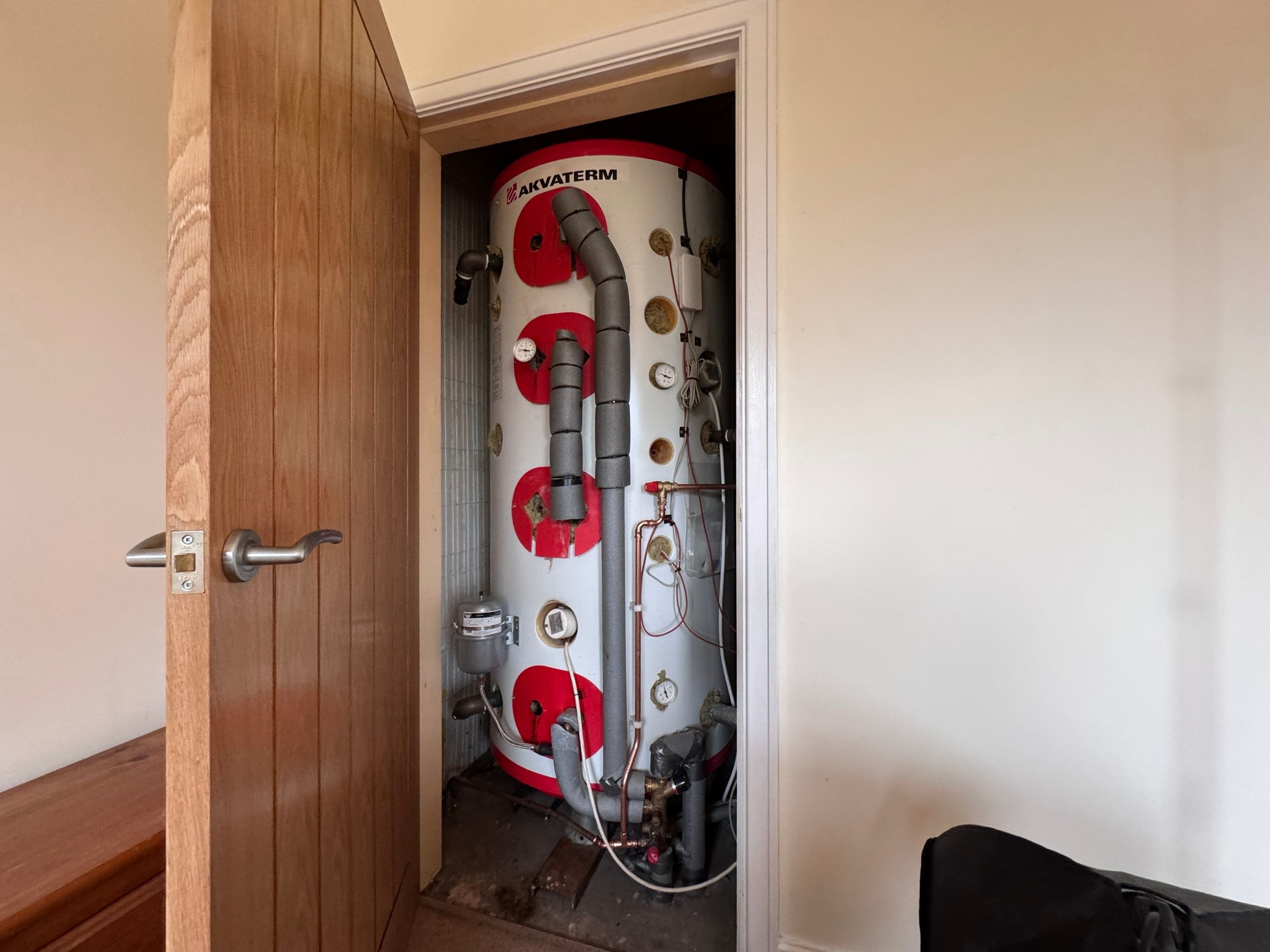 📊⚡Smart Retrofit, Maximum ROI by Elite Services Group Ltd