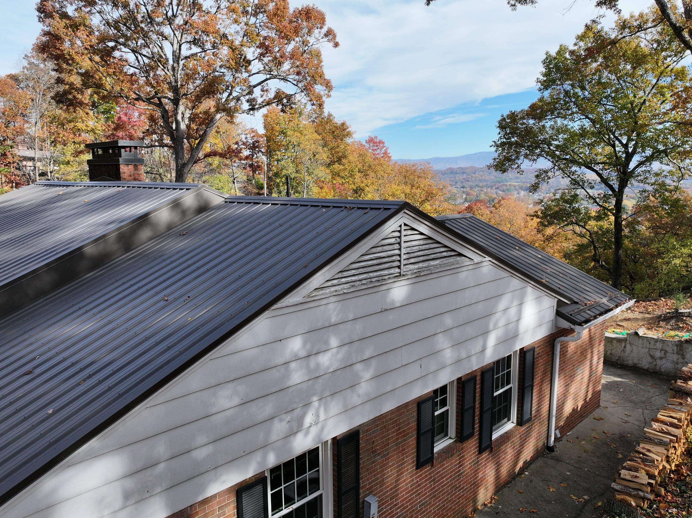 Jones Residence by Omnia Roofing