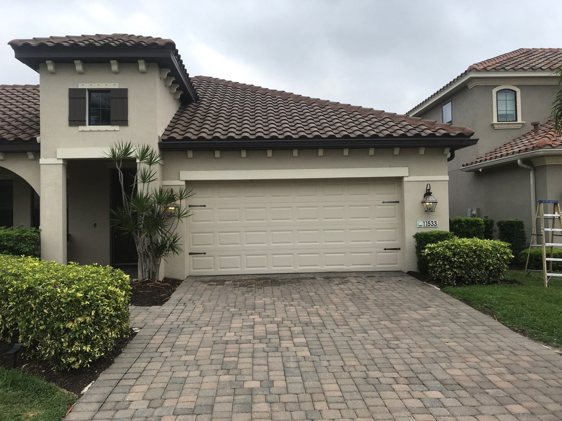 Bronze 7-Inch Seamless Gutters in Fort Myers FL by Gutter Professor by Gutter Professors