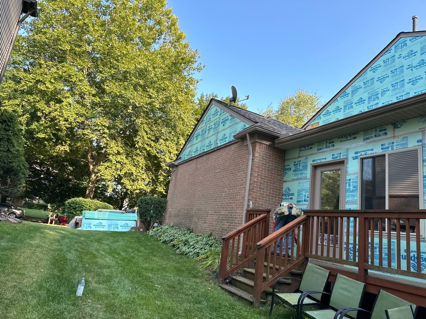 Siding Replacement using Alside Charter Oak D4.5" by 180 Contractors