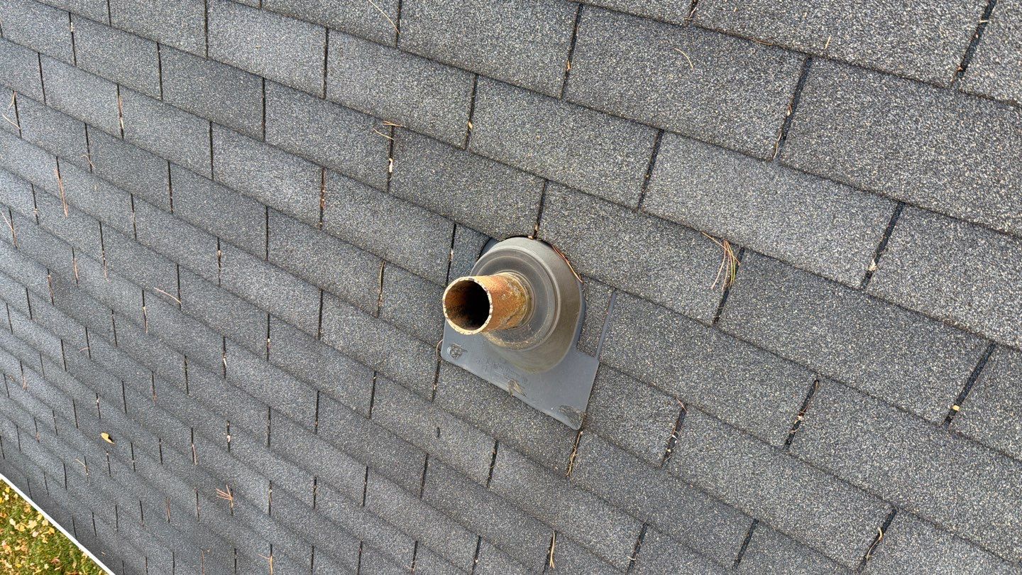 Roof Replacement using Owens Corning Onyx Black by 180 Contractors