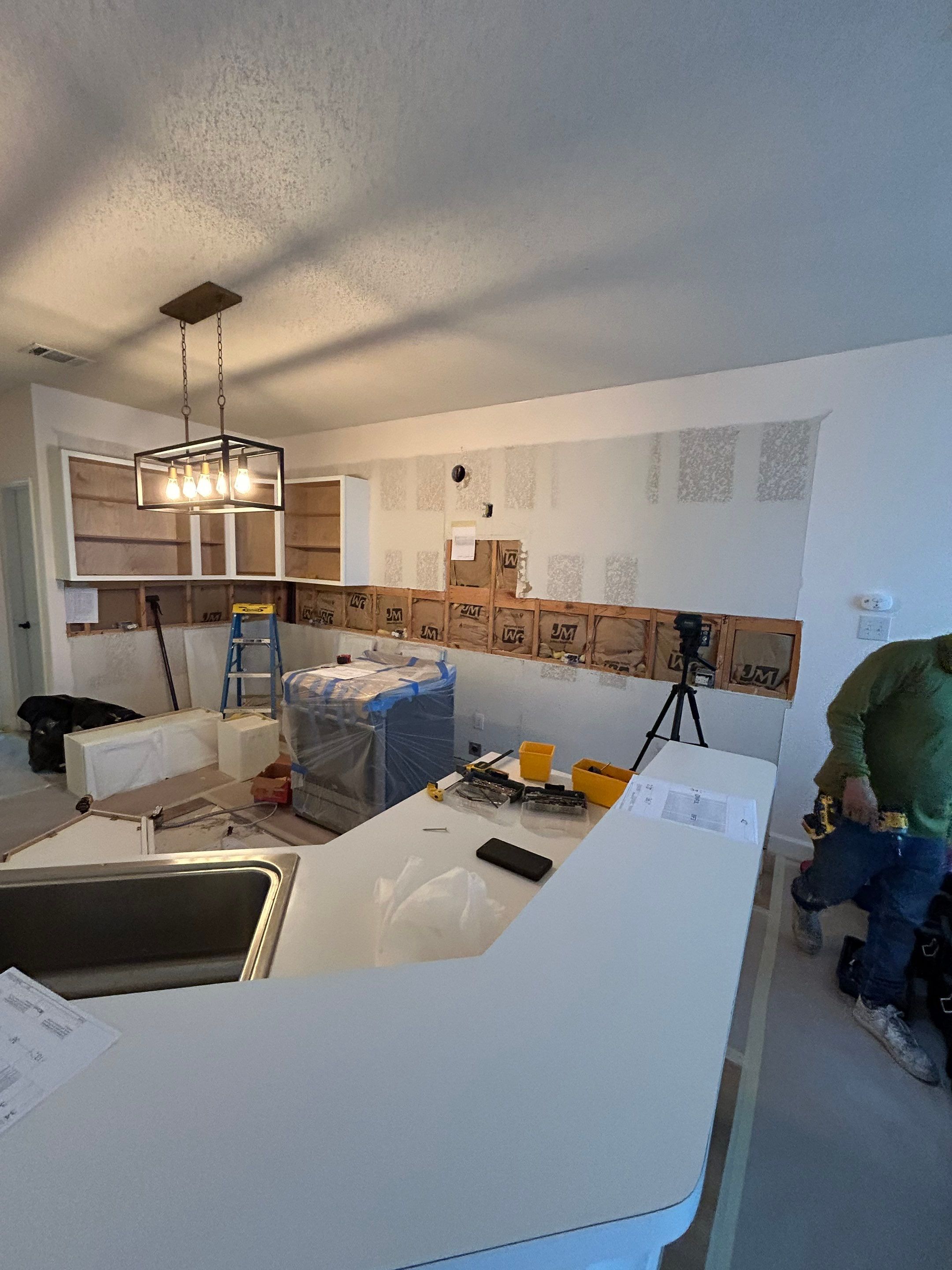 10-Day Luxury Kitchen: Custom Artistry & Waterfall Island Elegance by Tibi Soli LLC