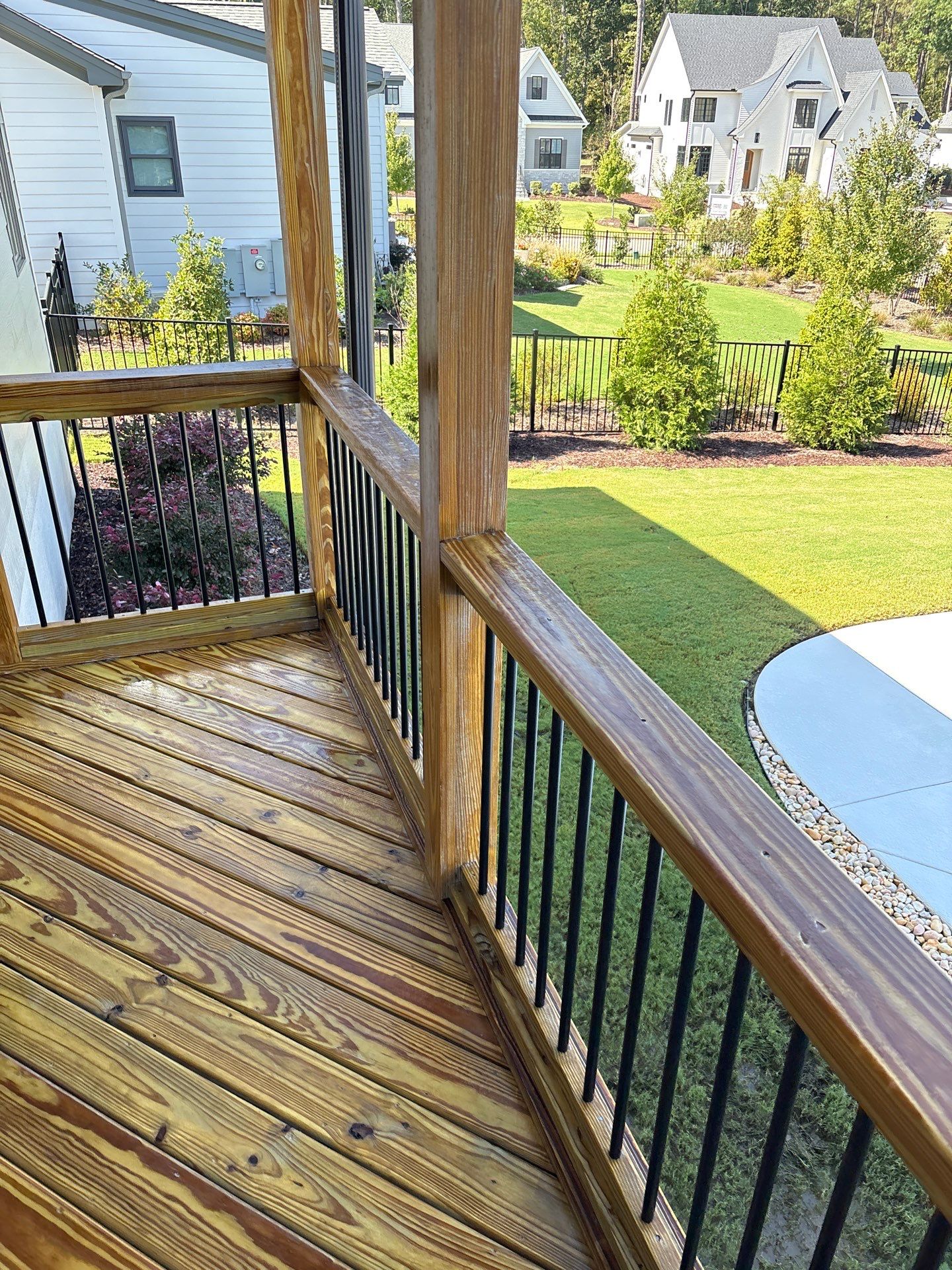 Wood Deck using Wood Sealant by DuraSeal