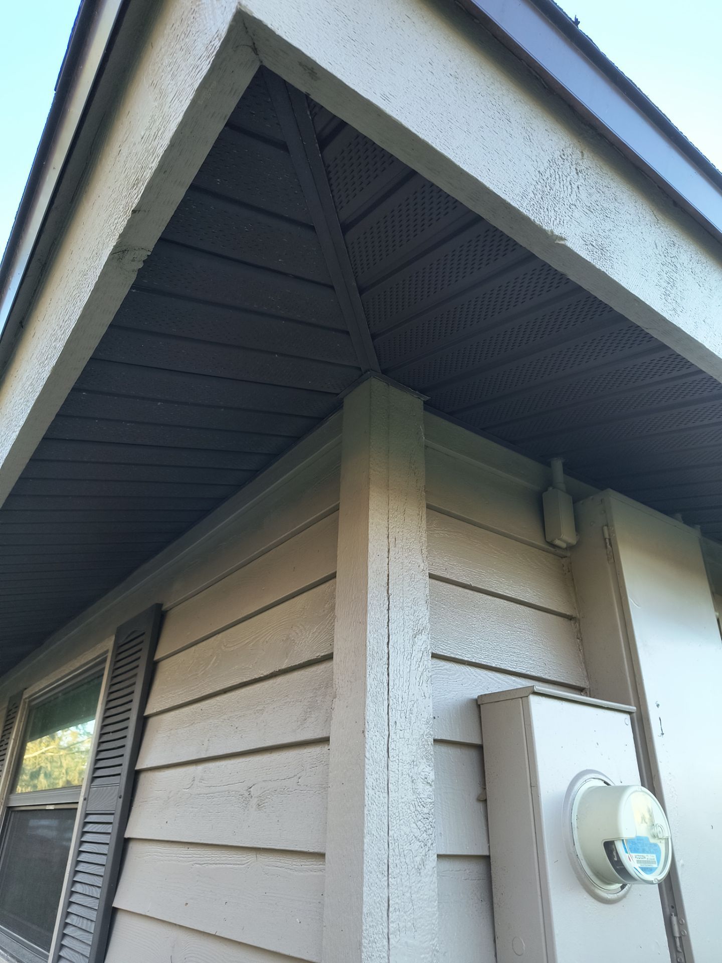 New Musket Brown Soffit Installation in Sarasota FL by Gutter Professors