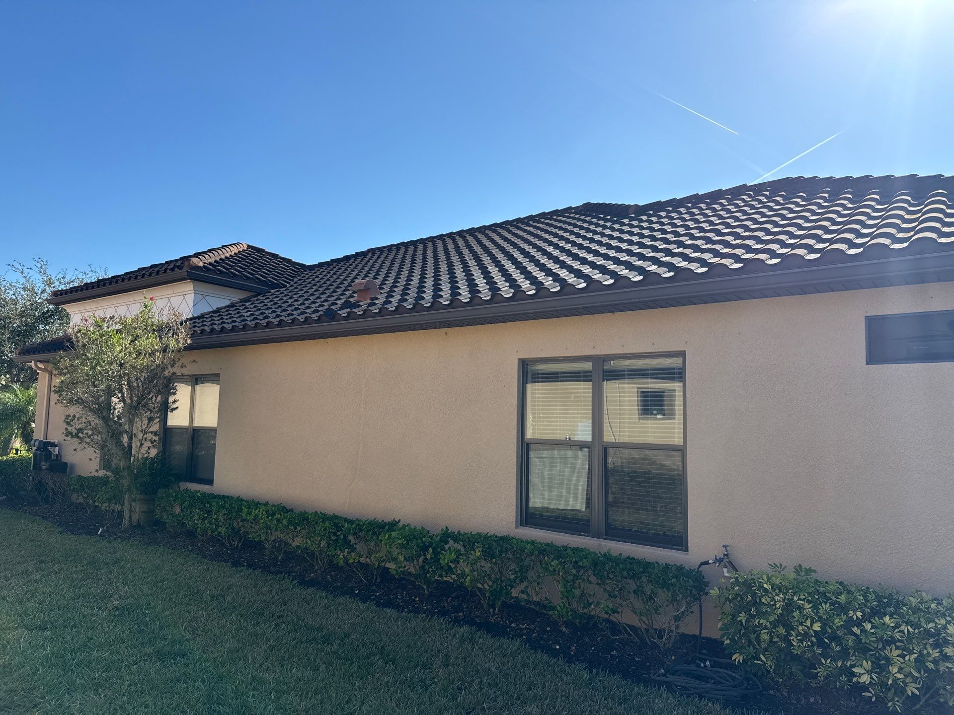 Barrel Tile Roof Cleaning – Artisan Lakes, Palmetto, FL by Sunshine AquaWash