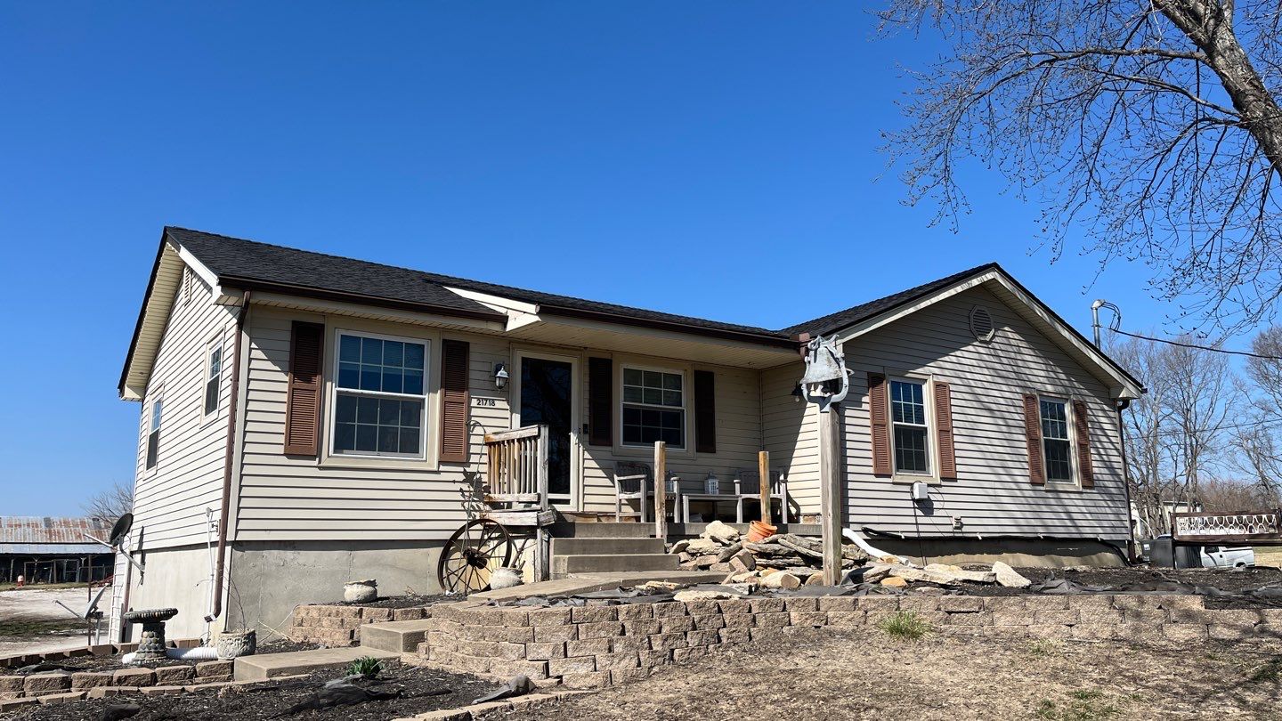 Modern Living by EEC  Windows, Siding & Roofing 