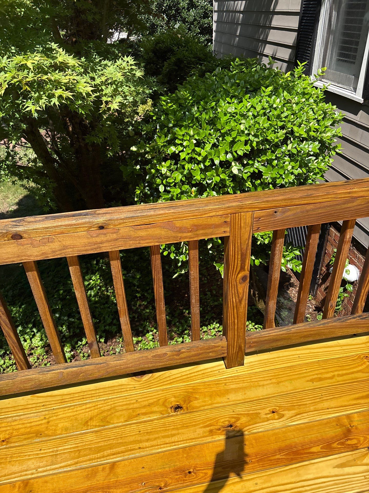 Wood Deck using Wood Sealant by DuraSeal