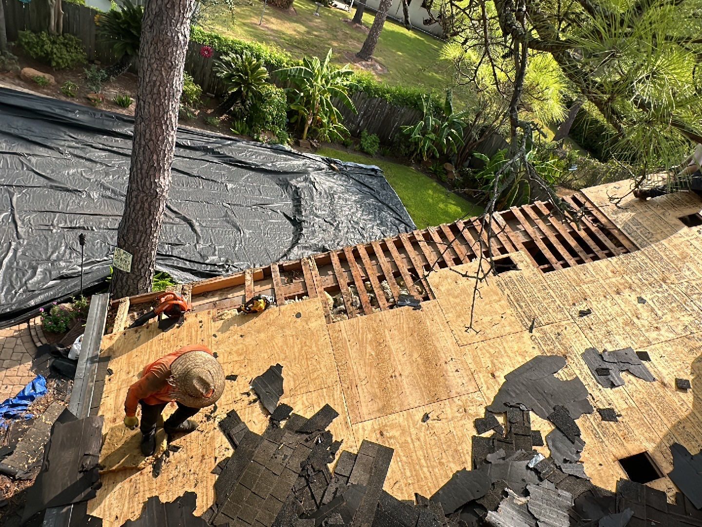Residential Roofing Installation using Owen's Corning Duration (Lifetime) Shingles by Roof Repair Company
