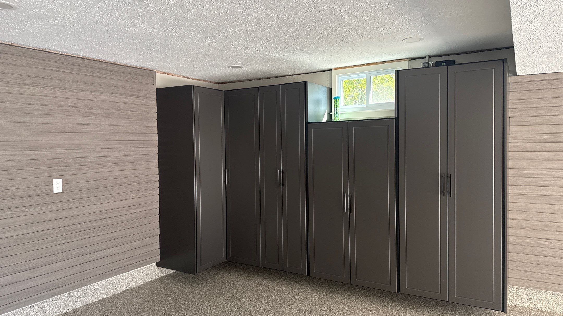 Wow Look Floor to Ceiling Slatwall  by Banner Garage