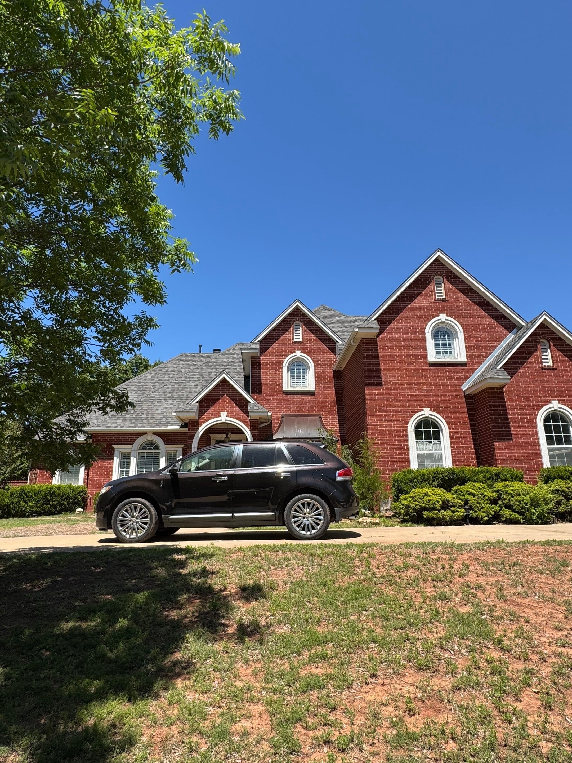 Owens Corning - Williamsburg Gray by Frontline Roofing and Construction