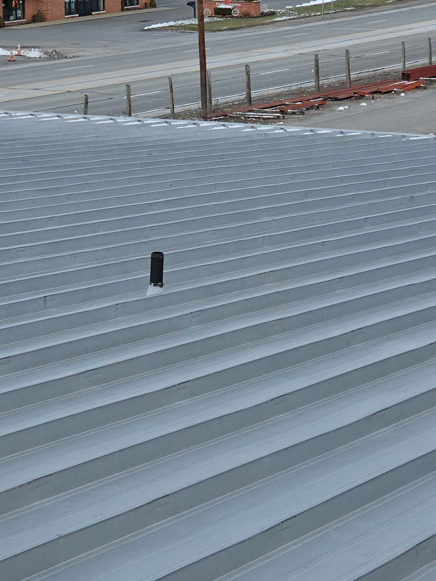 HP Starr For Lezzer Lumber  by 768 ROOF, LLC.