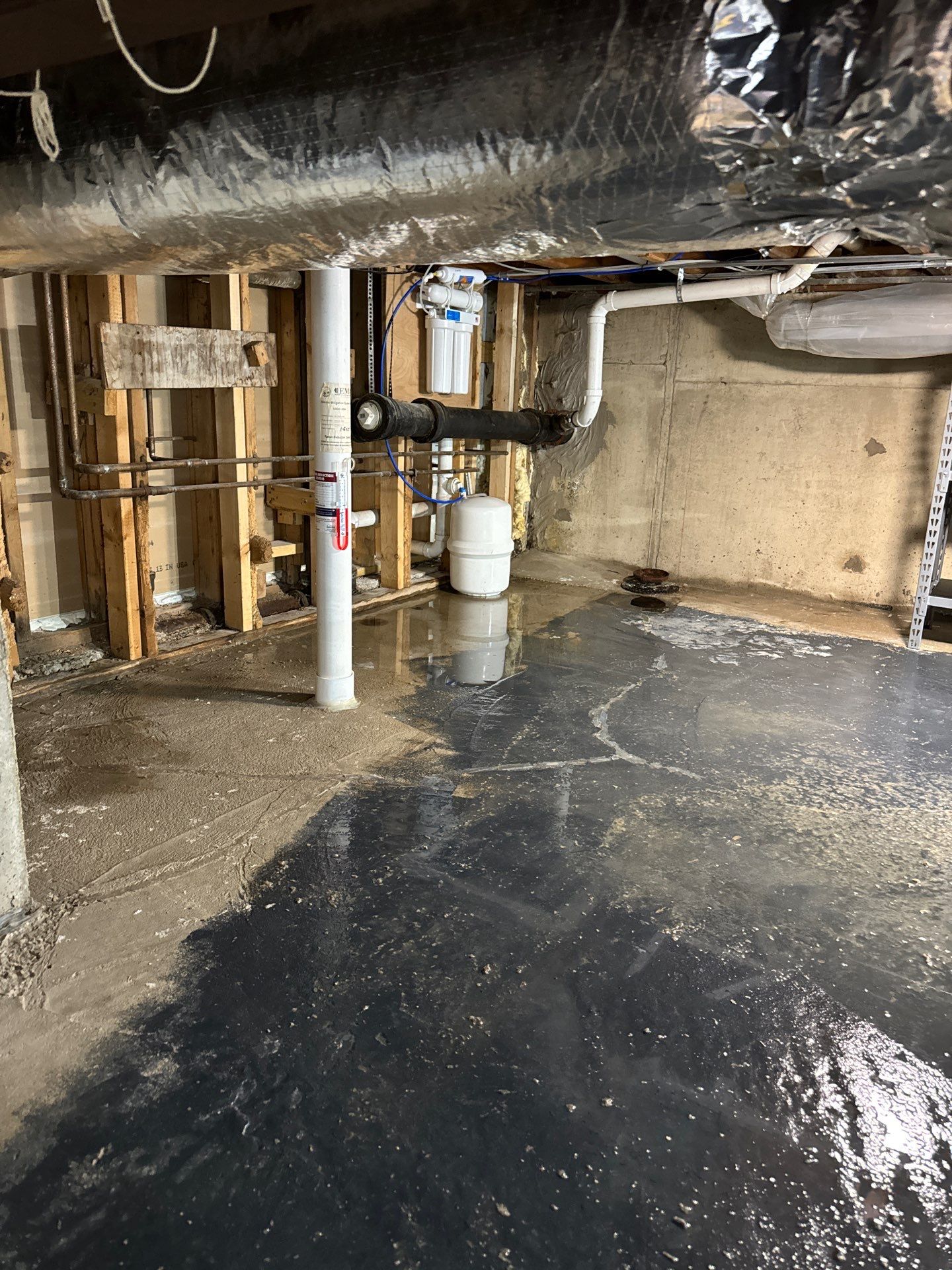 Crawlspace Sewage by Chicagoland Water Medics