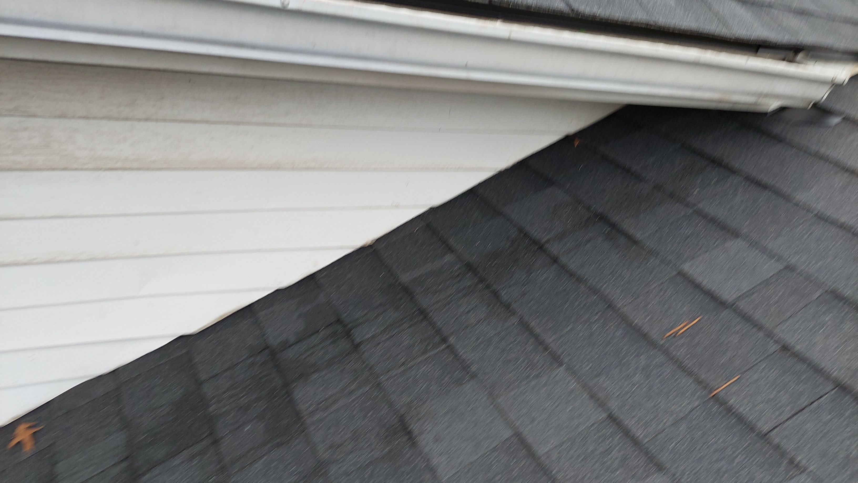Liberty Township - Pristine Black by Tamlin Roofing