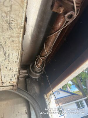 Torsion Spring and Lifting Cable Repair in Oakland