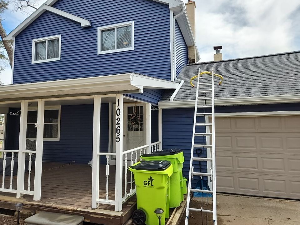 Siding Replacement using CertainTeed Restoration Classis D4 by 180 Contractors