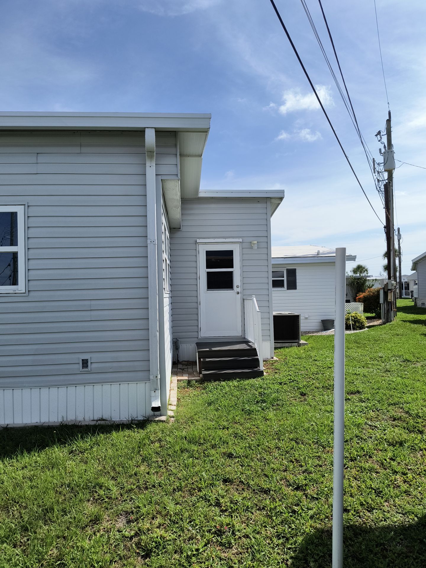 Professional Gutter Cleaning in Venice FL by Gutter Professors
