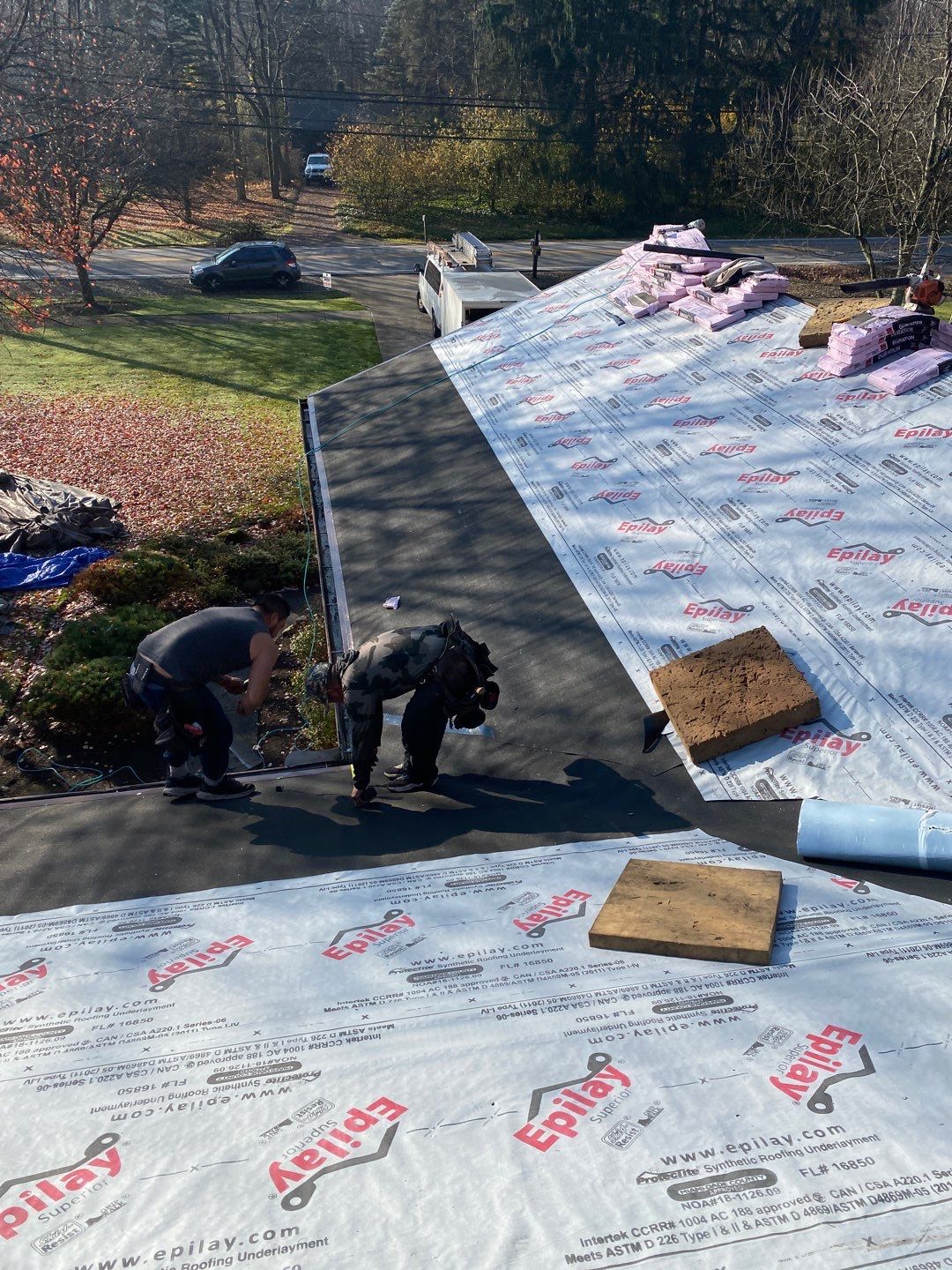 Residential Roofing Installation using Owens Corning Duration, Driftwood by Absolute Roofing and Construction