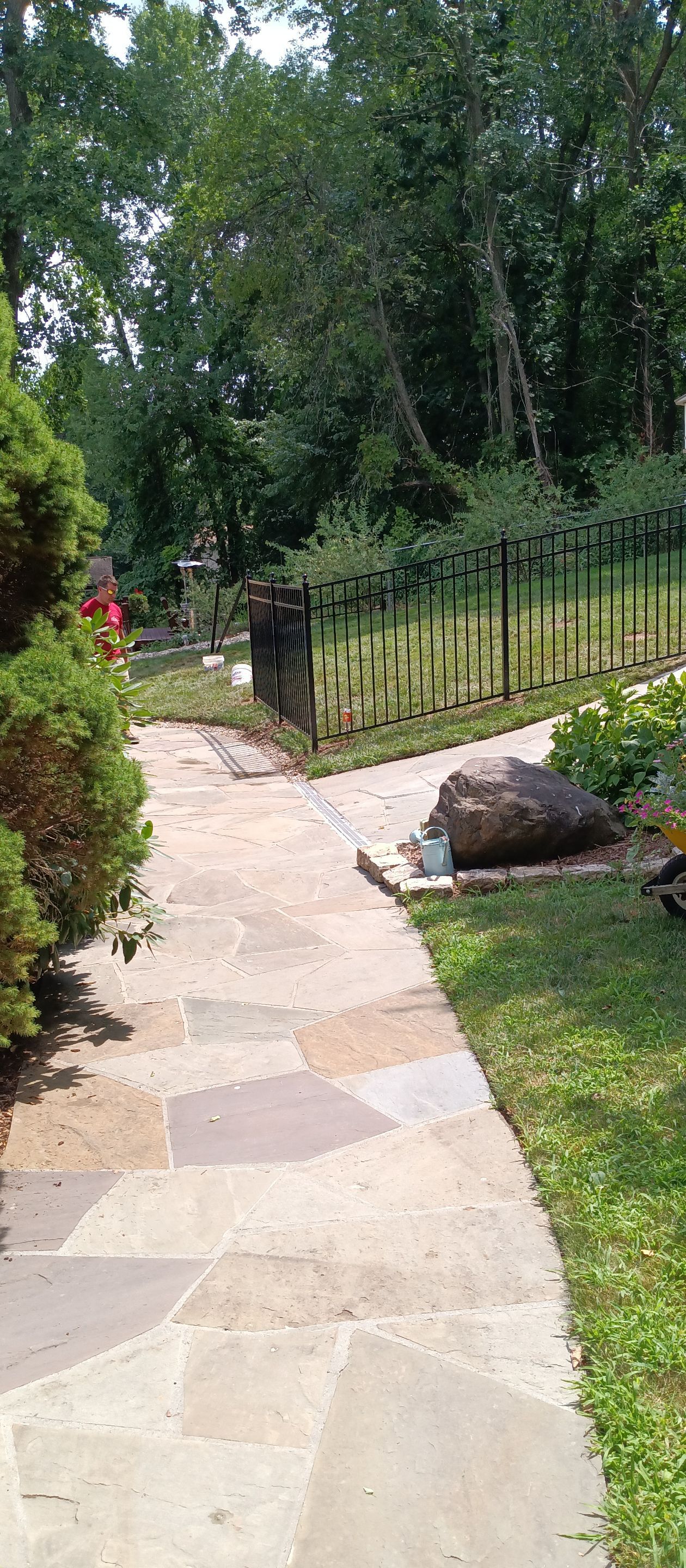 New Black Aluminum fence with matching gates by DiGiorgi Roofing and Siding Inc