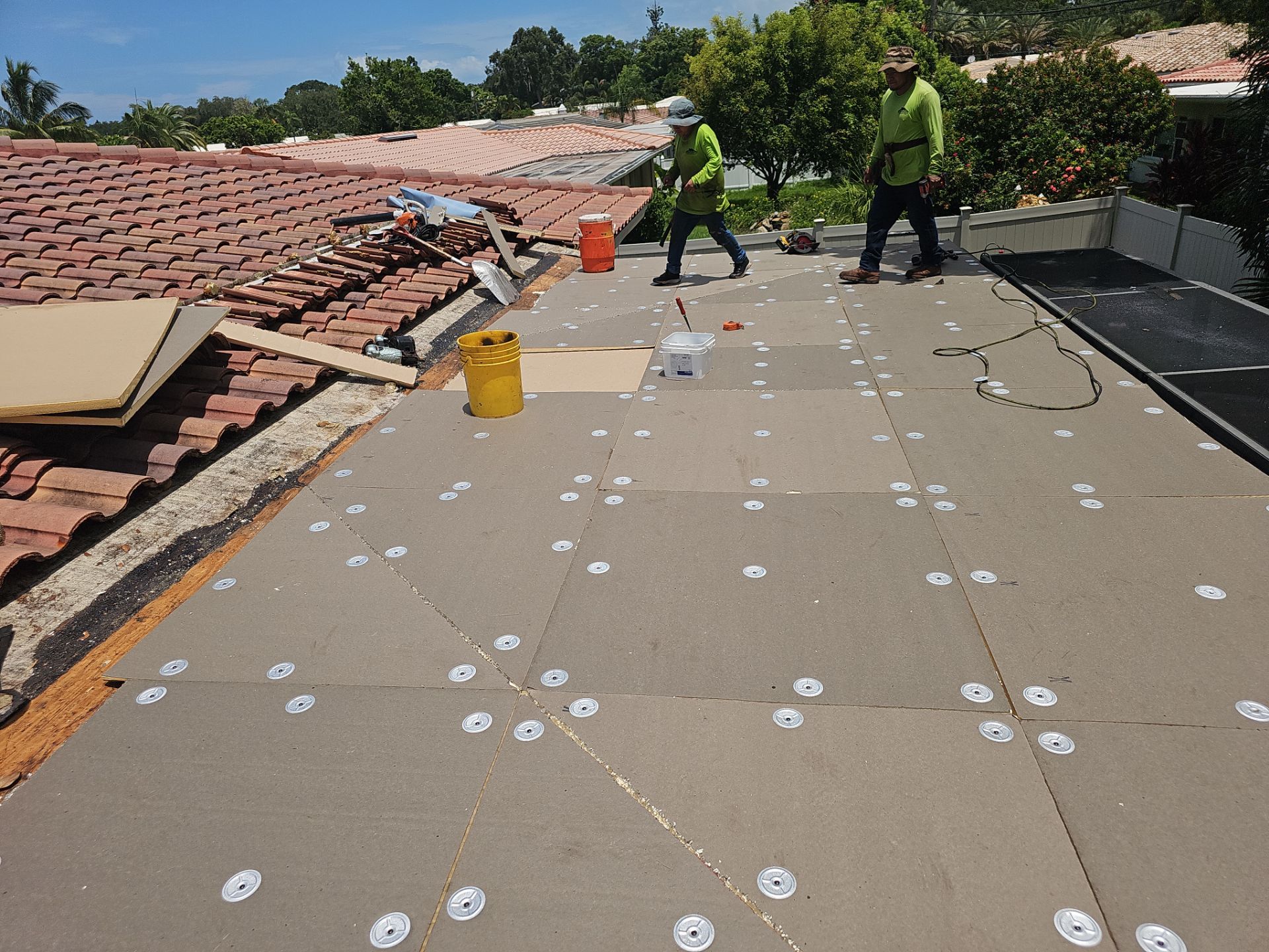 Project in Largo 33774 by Mitchell Roofing Company LLC 