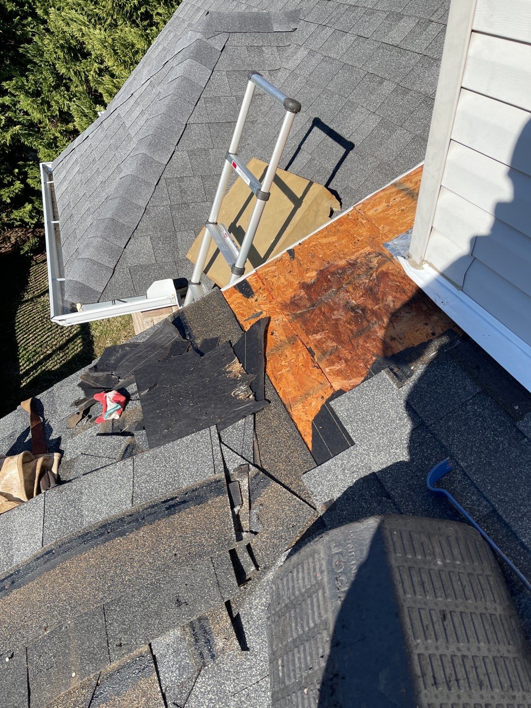Residential Roofing Installation using Owens Corning Duration Shingles Roofing System by Undersun Roofing 