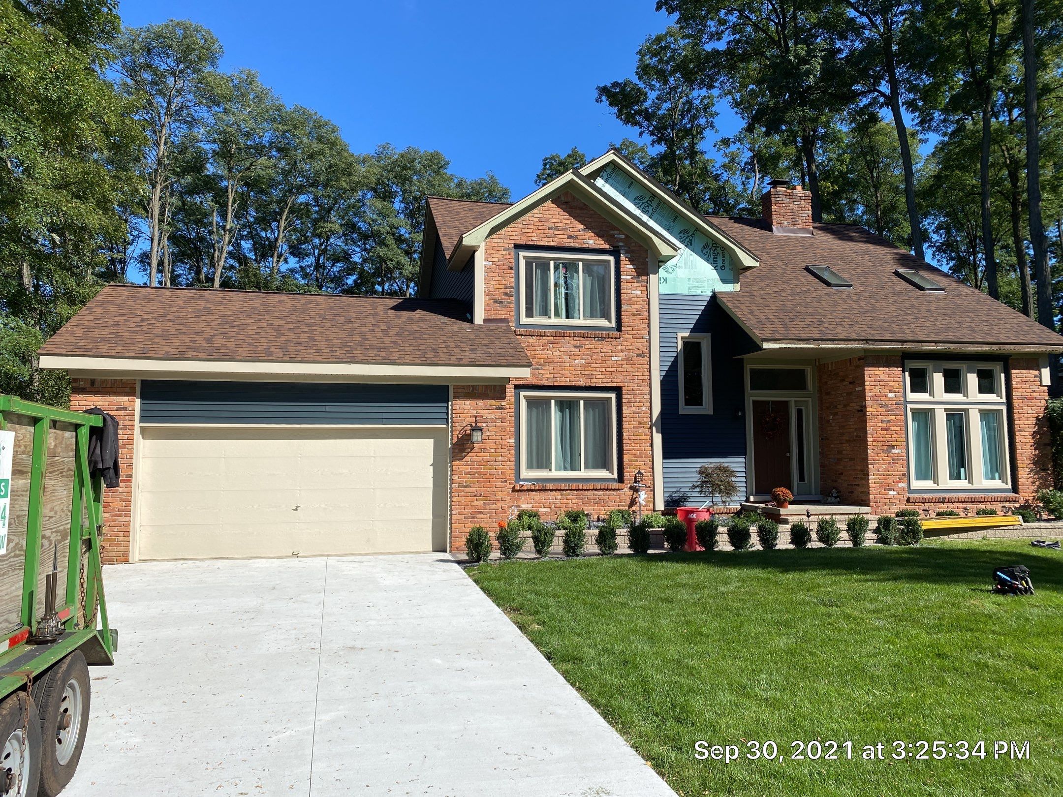 Siding Replacement using CertainTeed Restoration Classic D5 by 180 Contractors