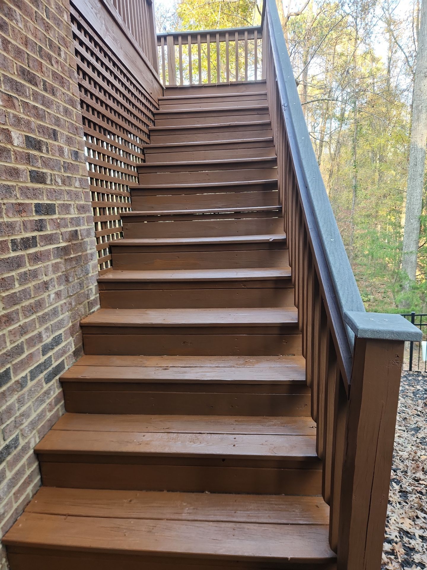 Wood Deck using Wood Stain by DuraSeal