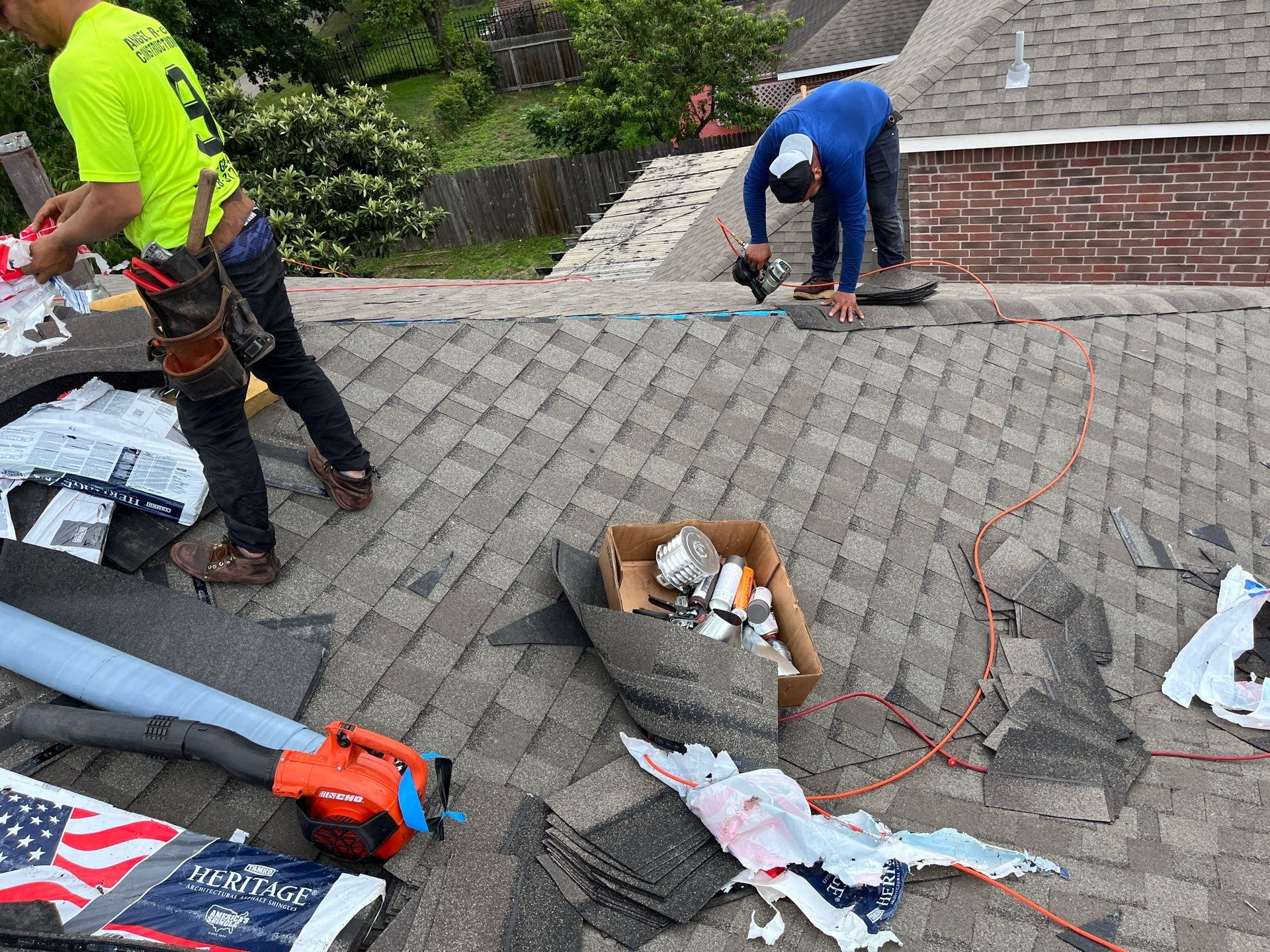Residential Roofing Installation using Owen's Corning Duration (Lifetime) Shingles by Roof Repair Company
