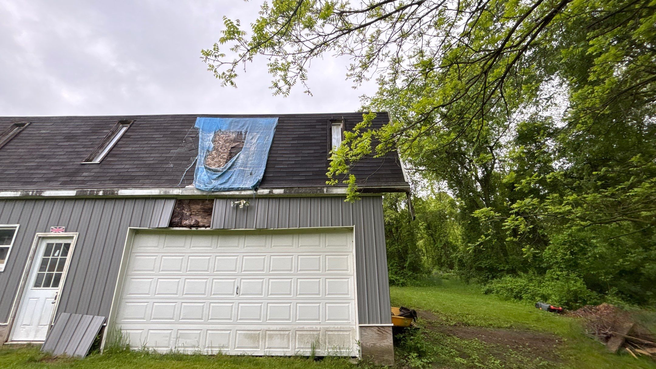 Roof Replacement using Atlas Pinnacle Pristine Pewter by 180 Contractors