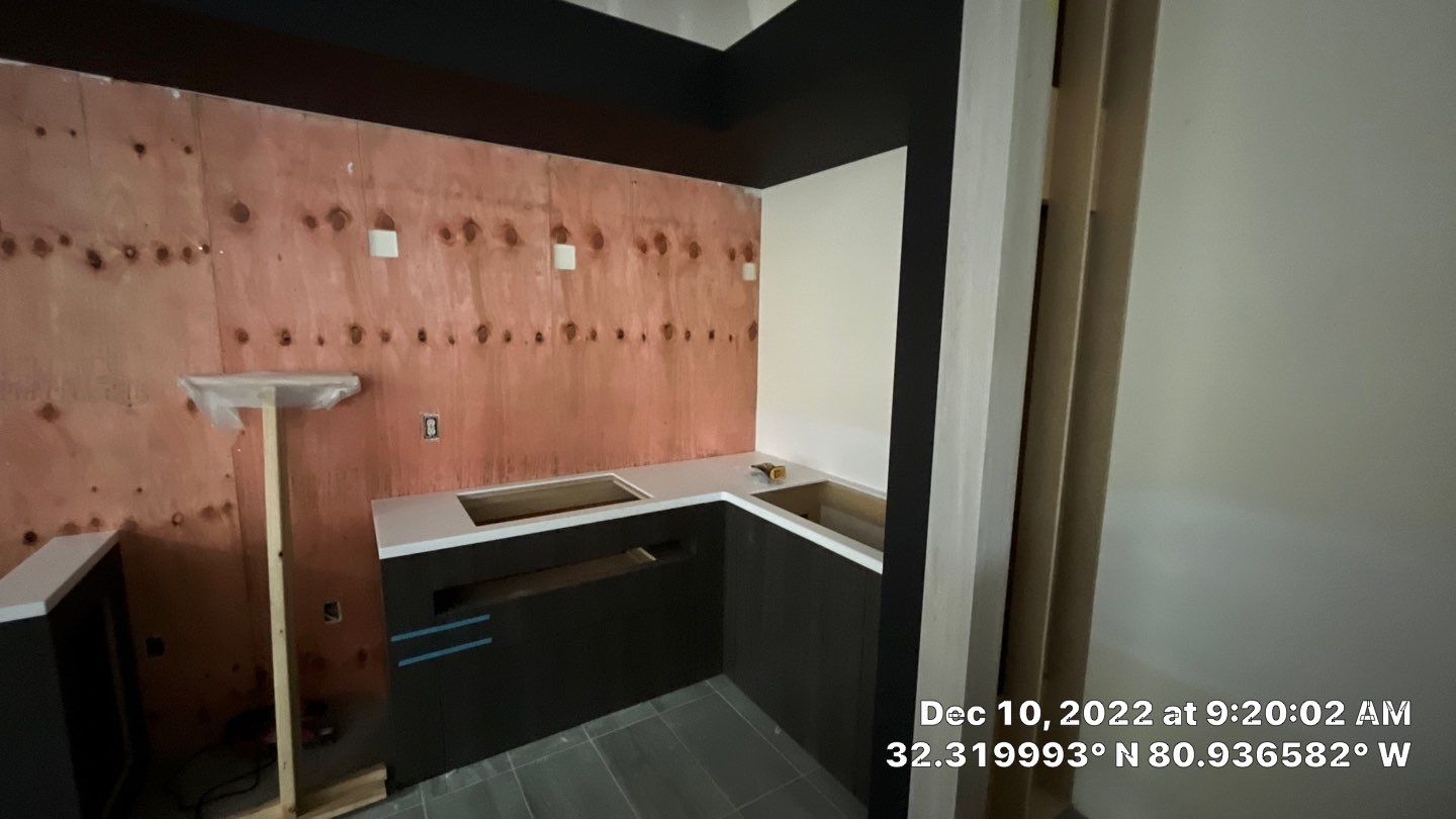 Construct Living Kitchen by Thompson Industrial